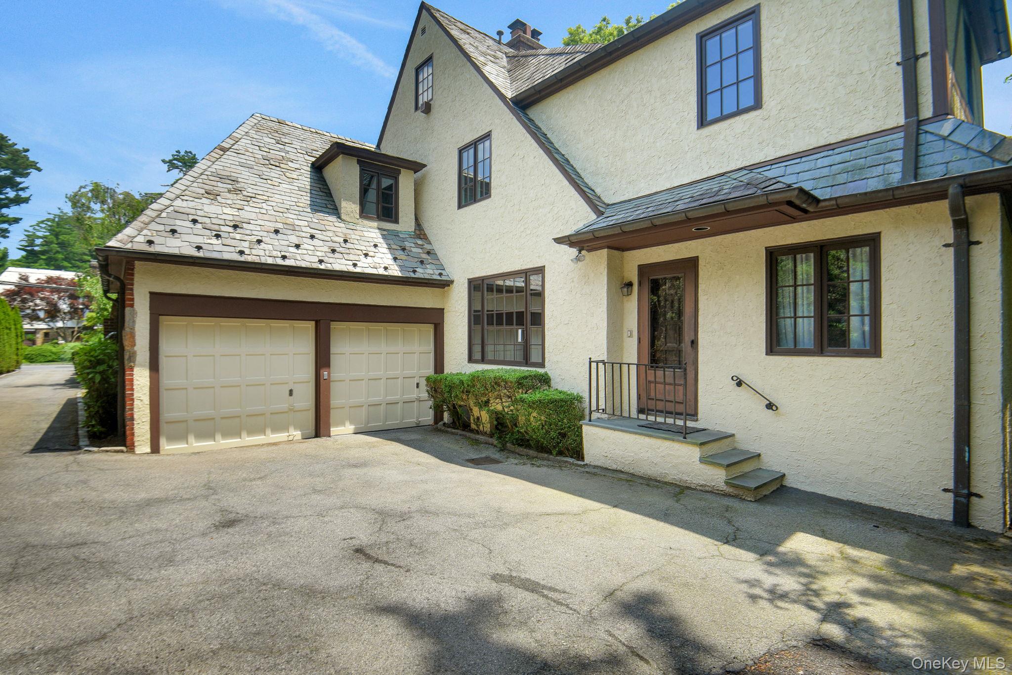 46 FENIMORE Road – For Rent photo 7