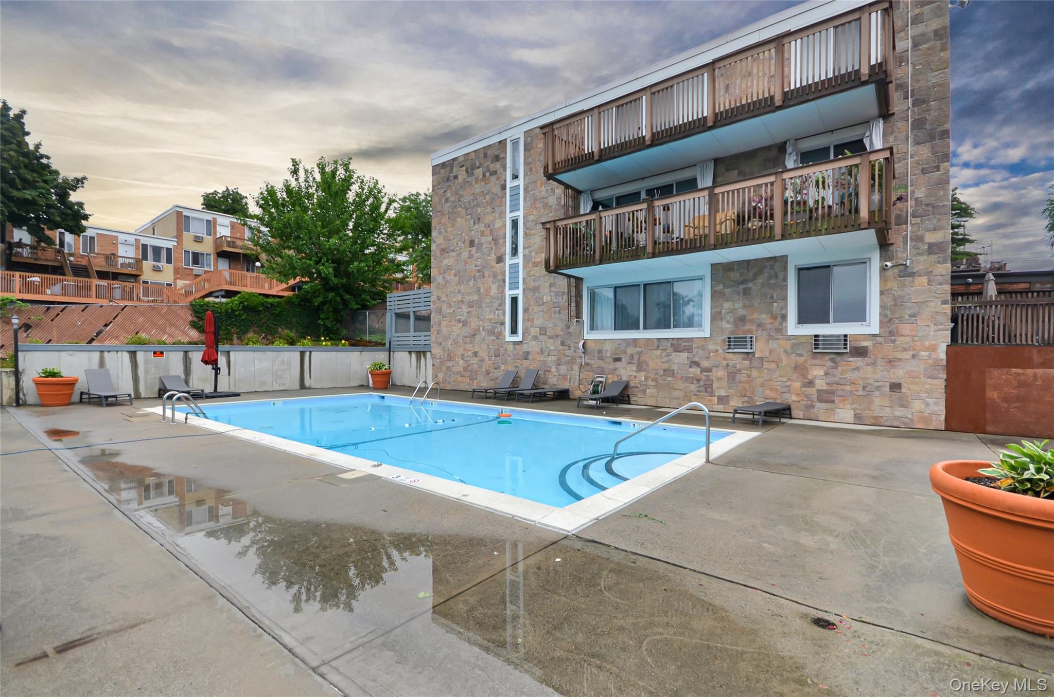 397 N Broadway, Unit 1F photo 21