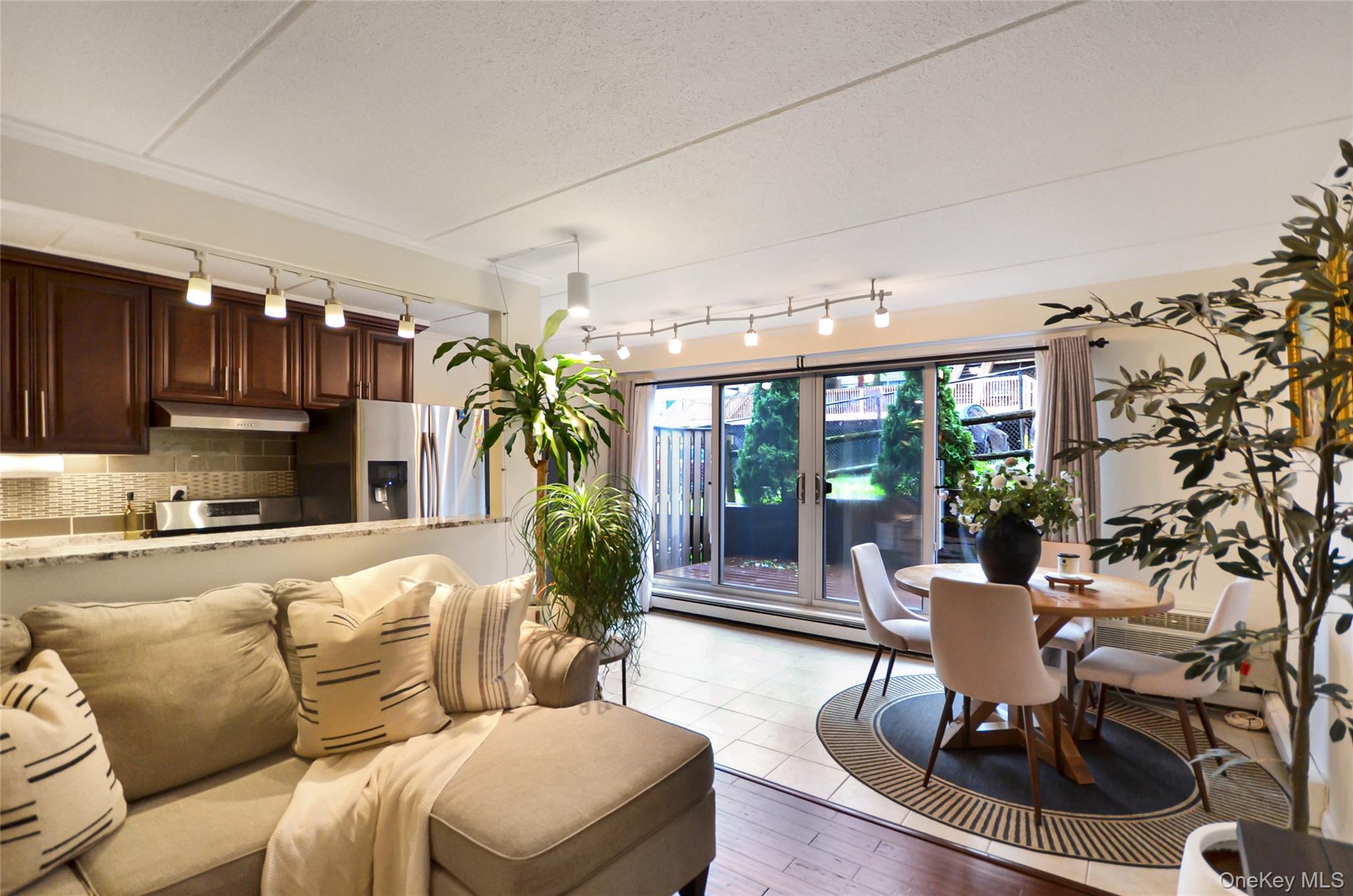 397 N Broadway, Unit 1F photo 3