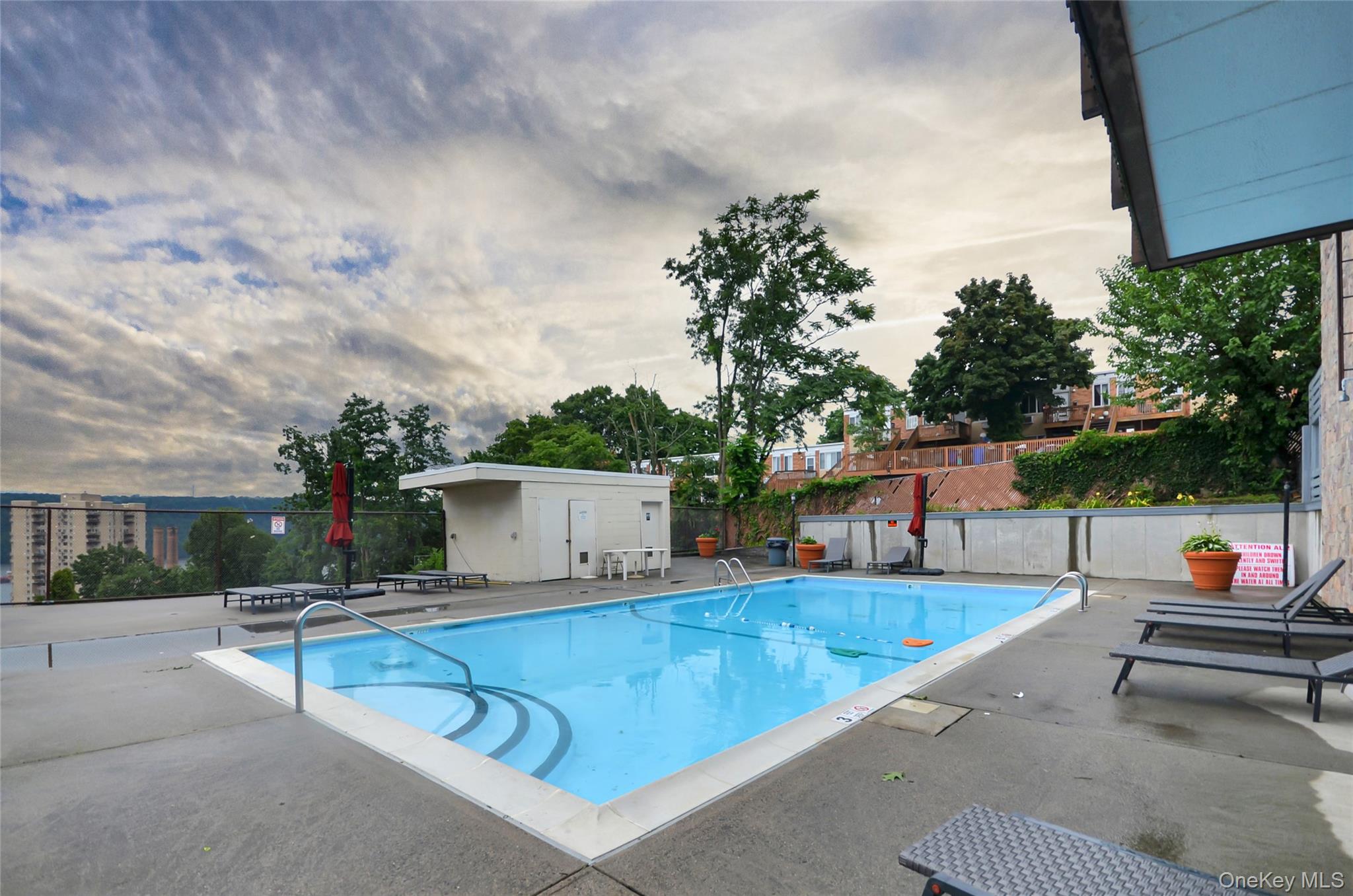 397 N Broadway, Unit 1F photo 22