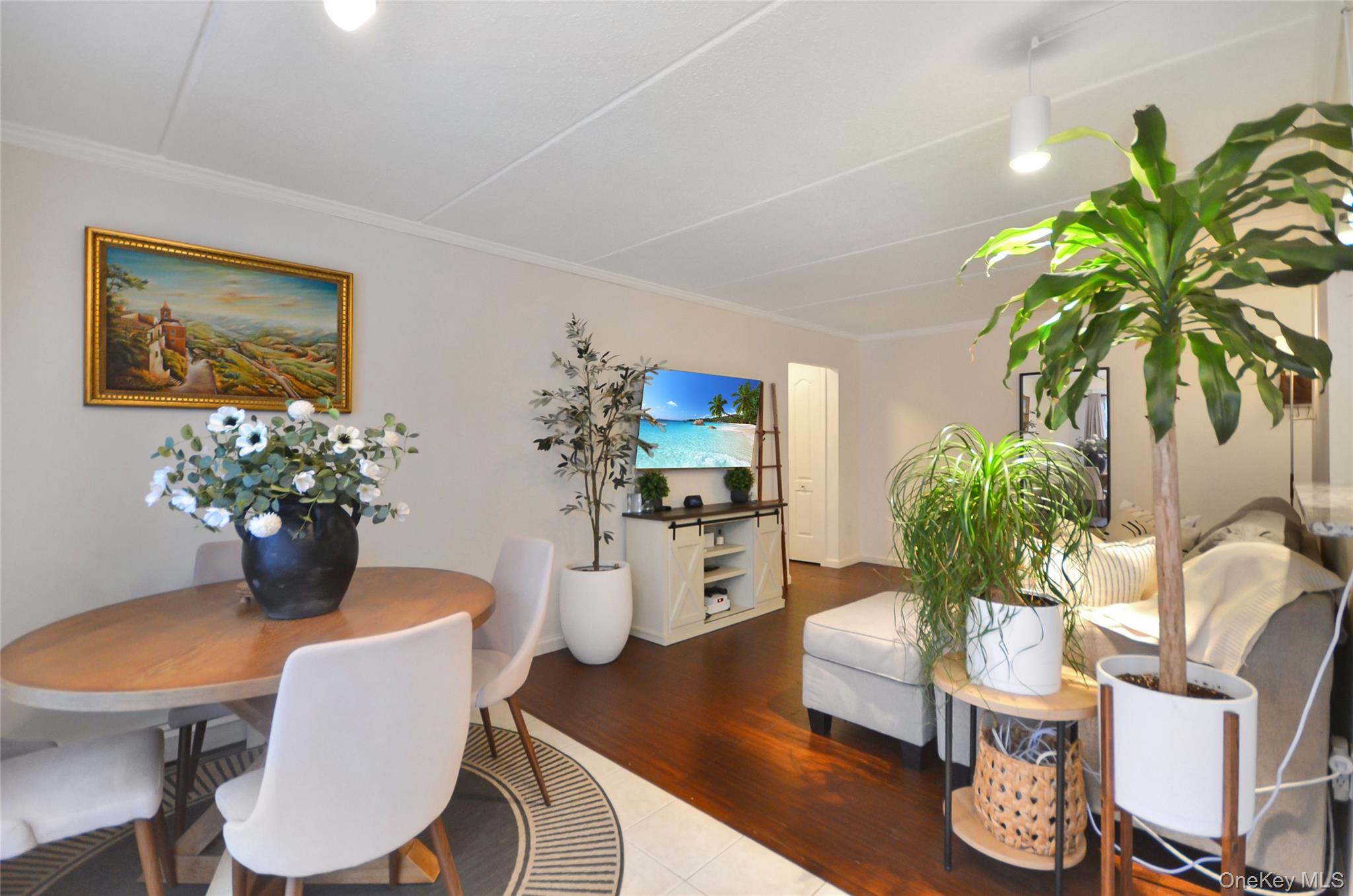 397 N Broadway, Unit 1F photo 4