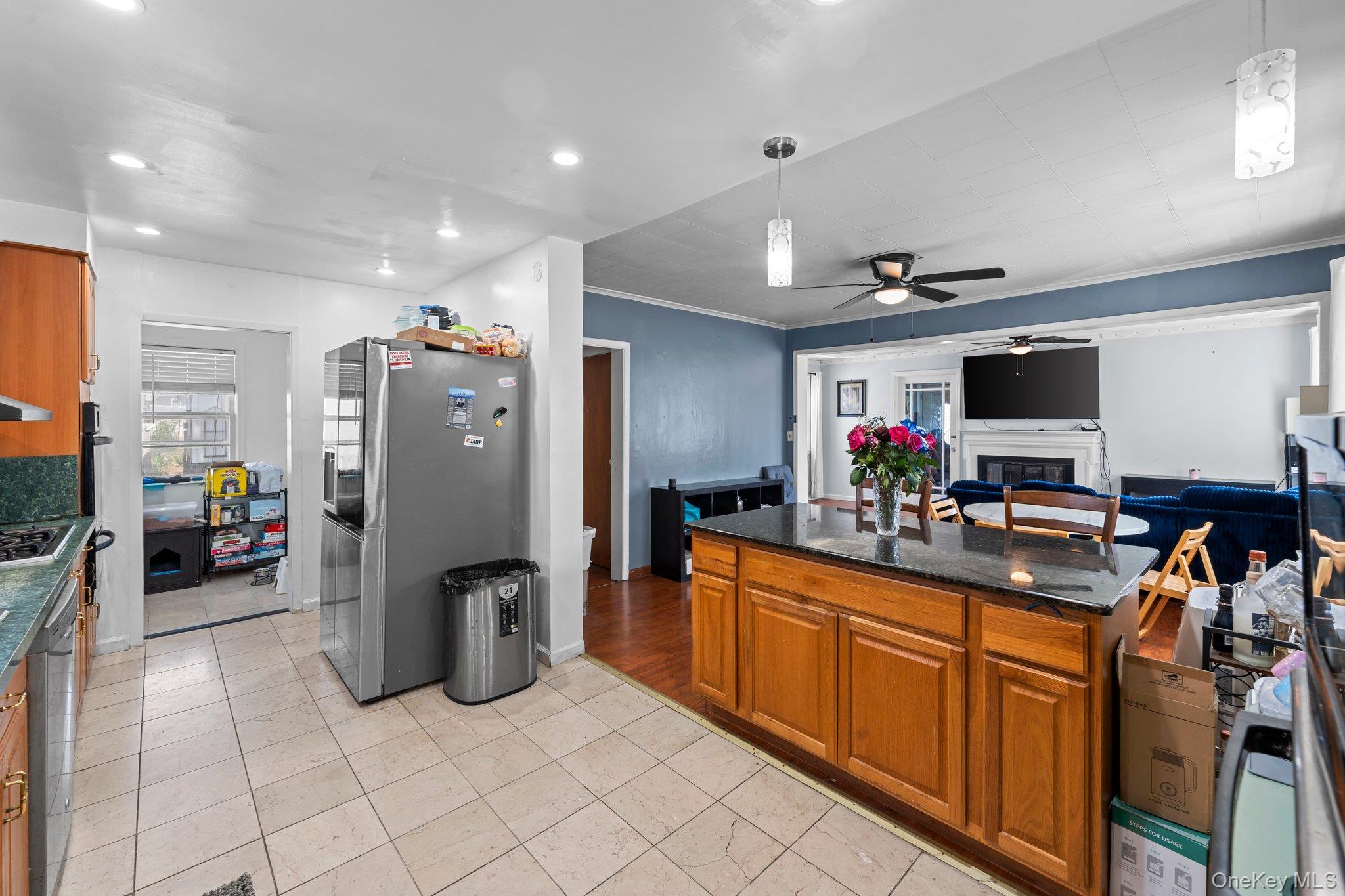 40 East Avenue – For Sale photo 4