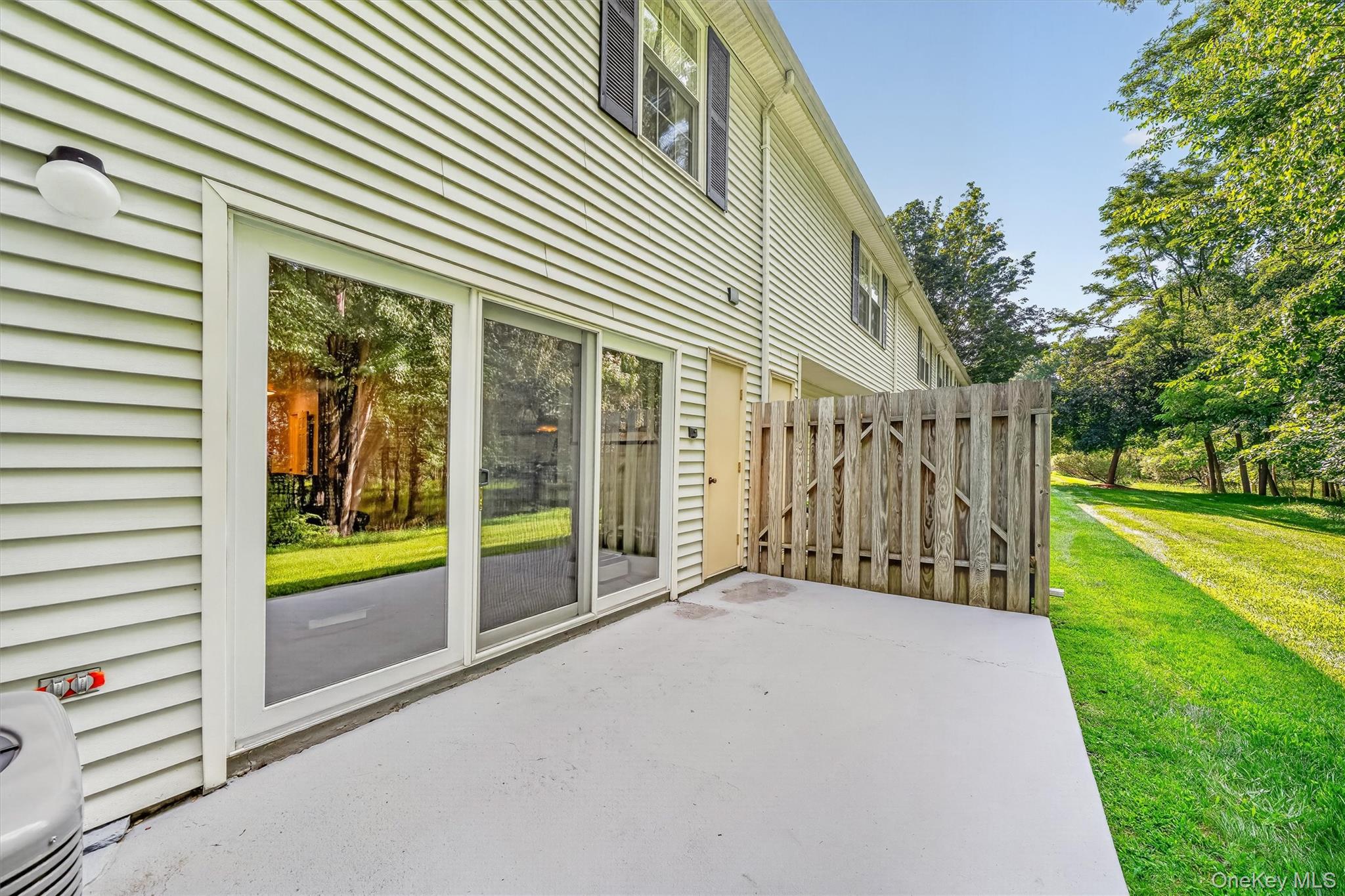 65 Yorkshire Terrace – For Sale photo 40