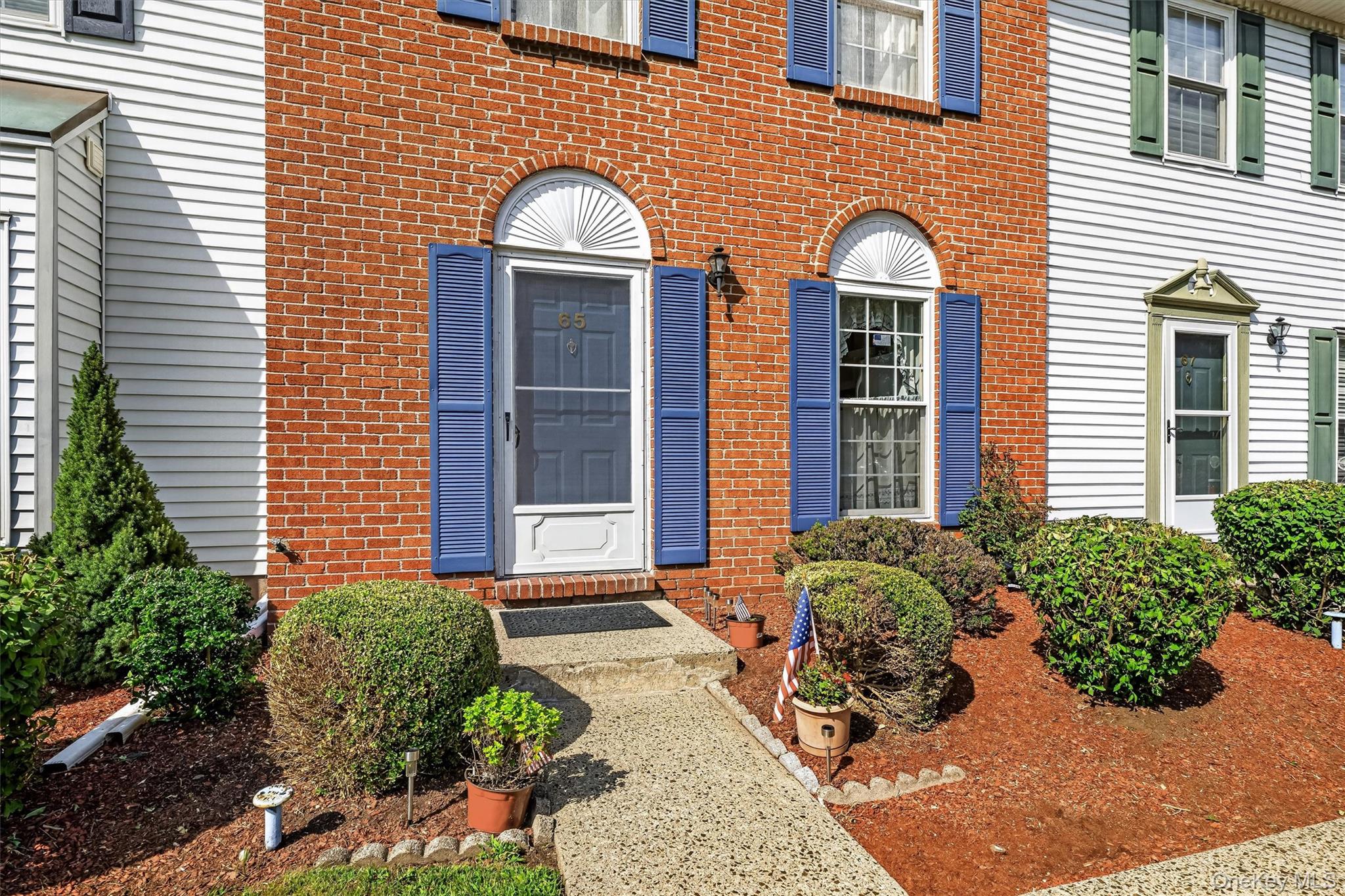 65 Yorkshire Terrace – For Sale photo 2