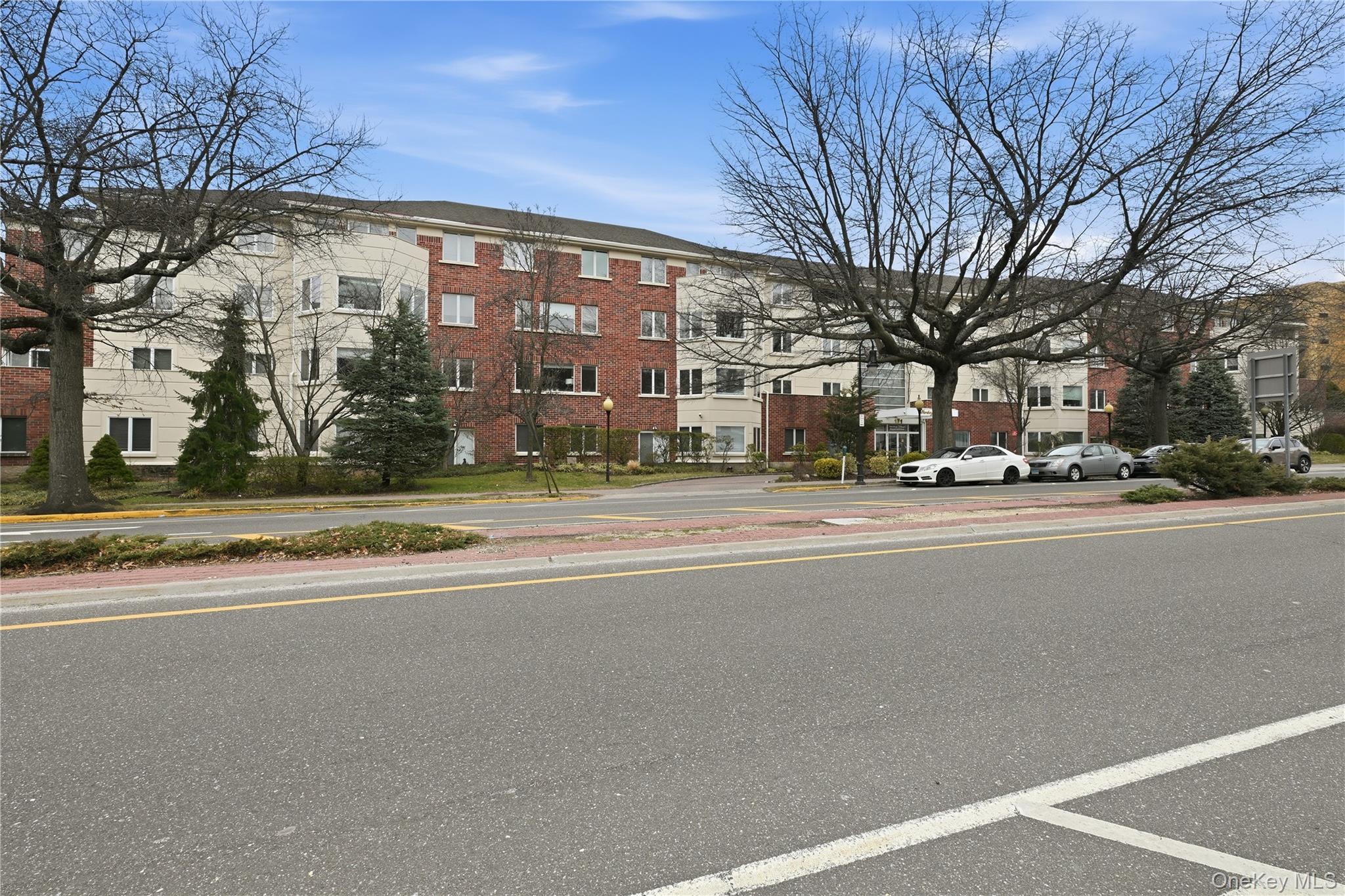 171 Great Neck Road Rd, Unit 3H photo 2