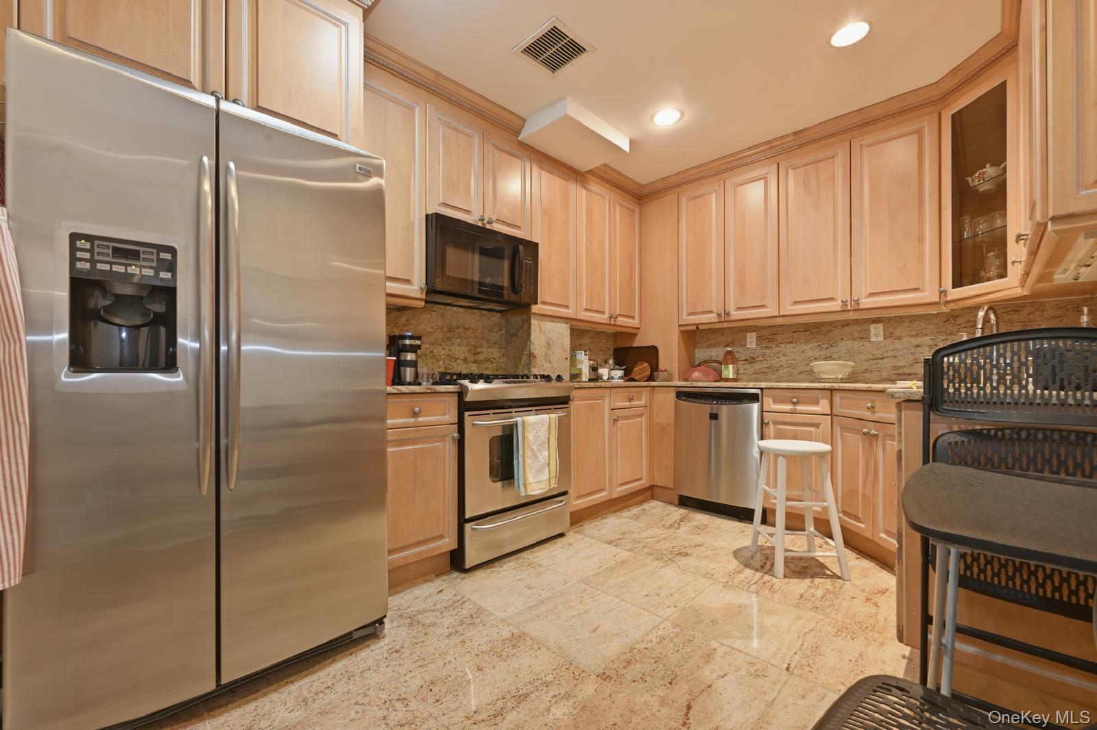 171 Great Neck Road Rd, Unit 3H photo 7