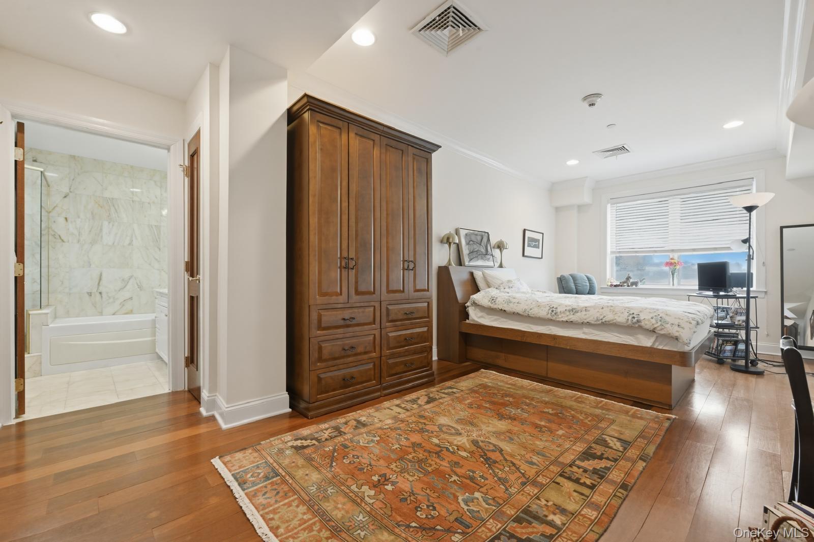 171 Great Neck Road Rd, Unit 3H photo 19