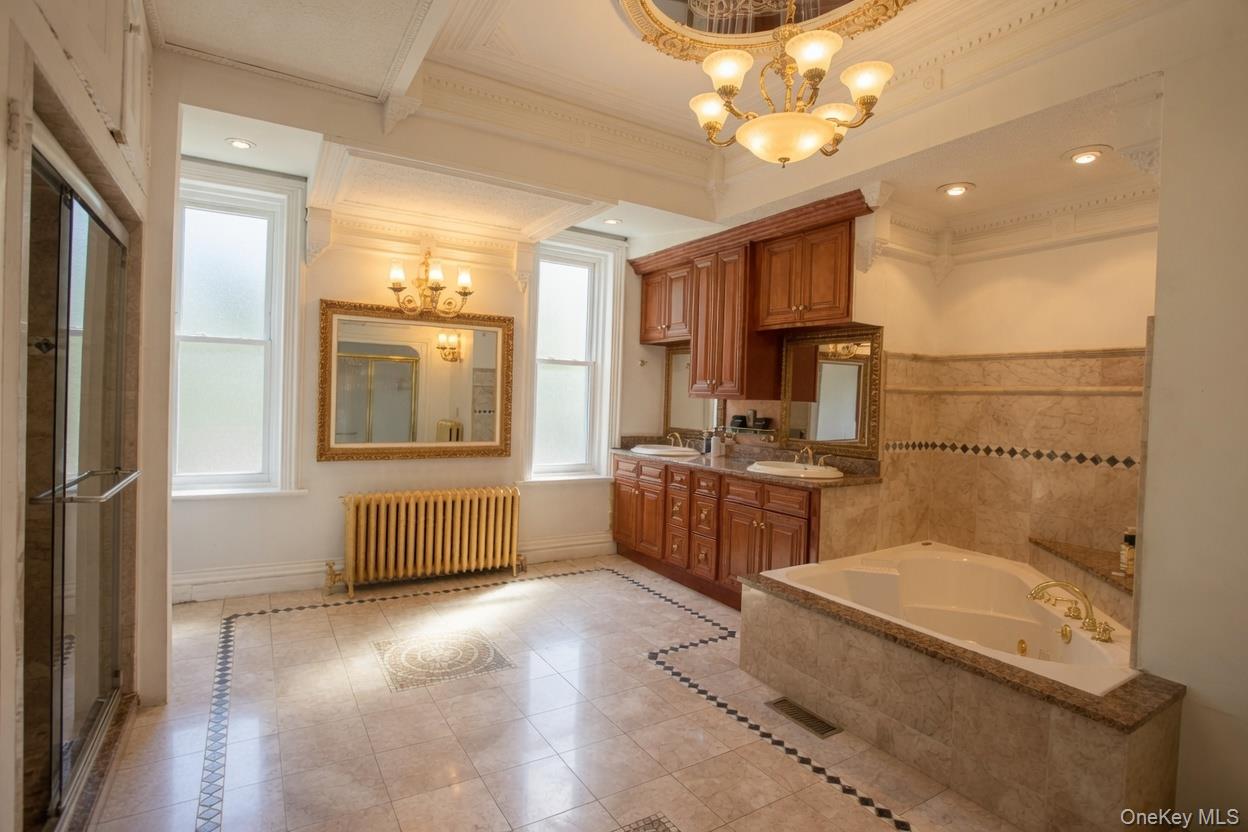 12 Monell Place – For Sale photo 4