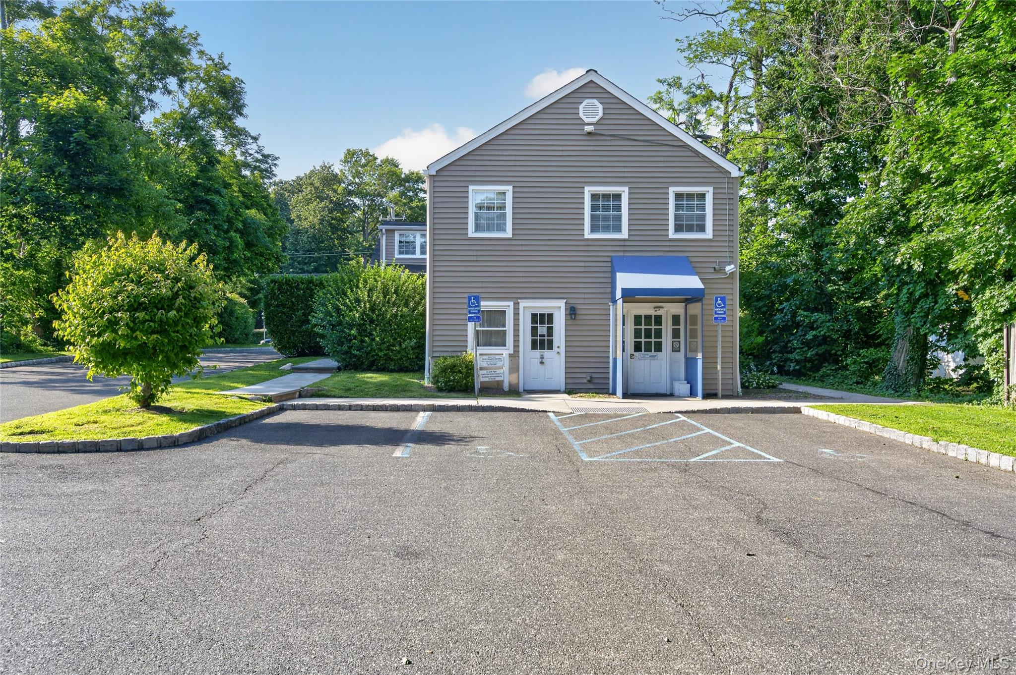 210 E Main Street – For Sale photo 8