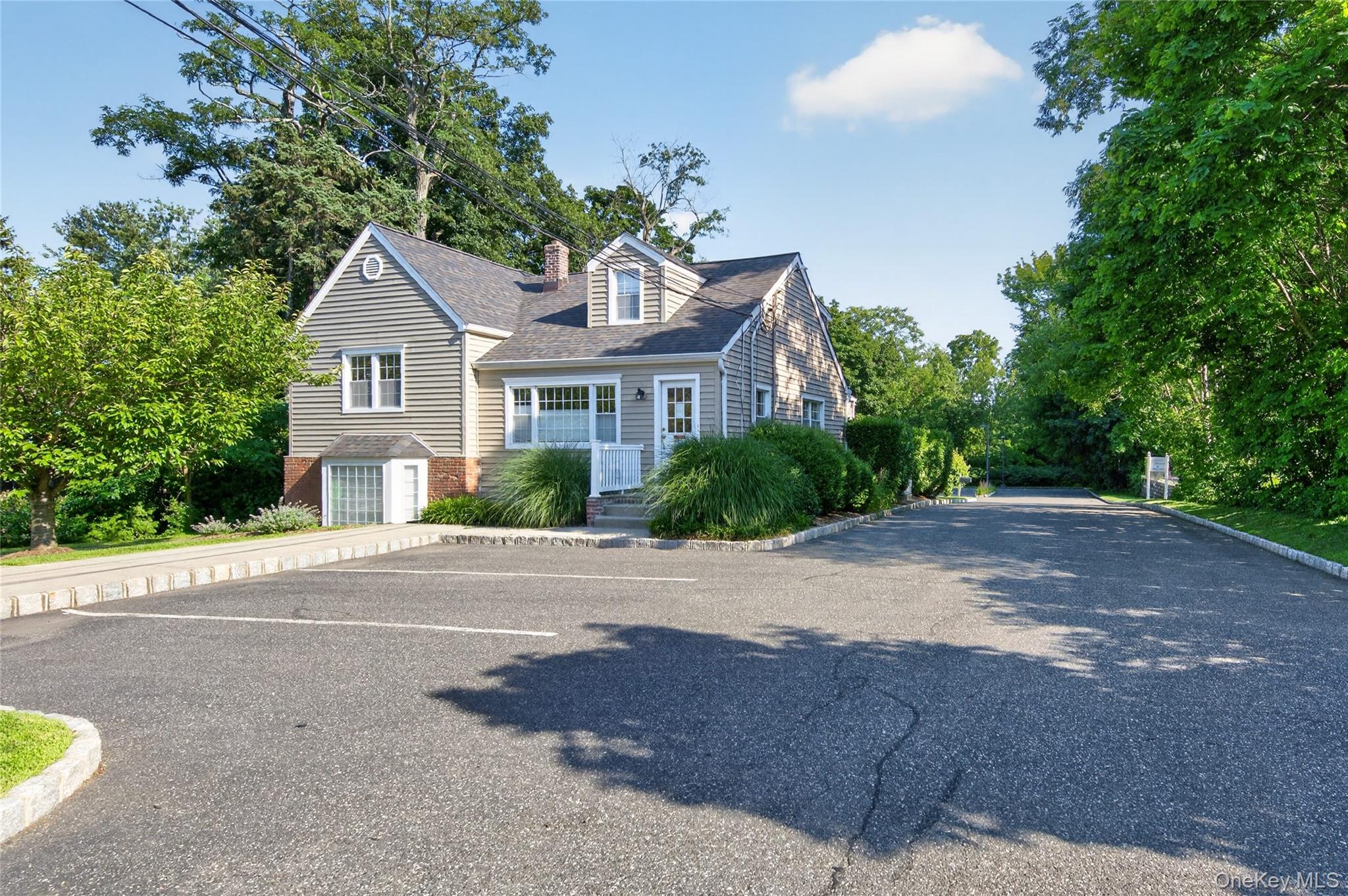 210 E Main Street – For Sale