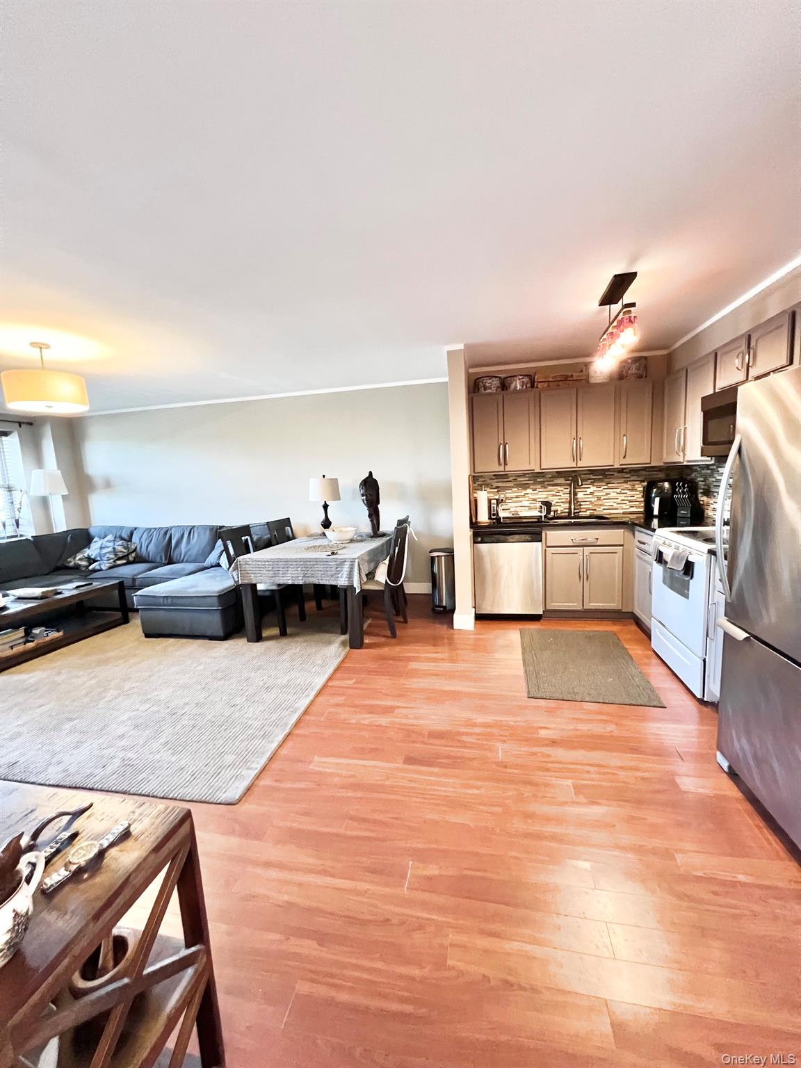 260 Beach 81st Street, Unit 3N photo 4