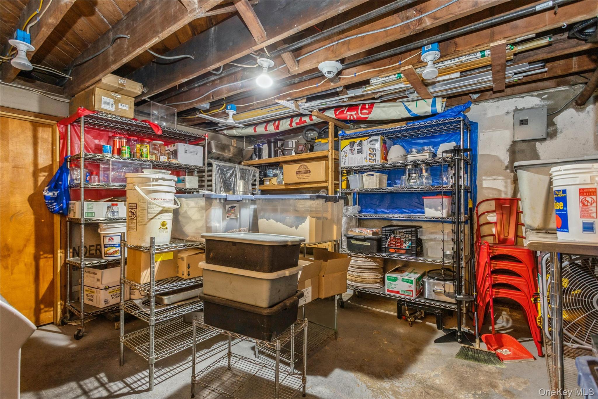 626 N Barry Avenue – For Sale photo 17