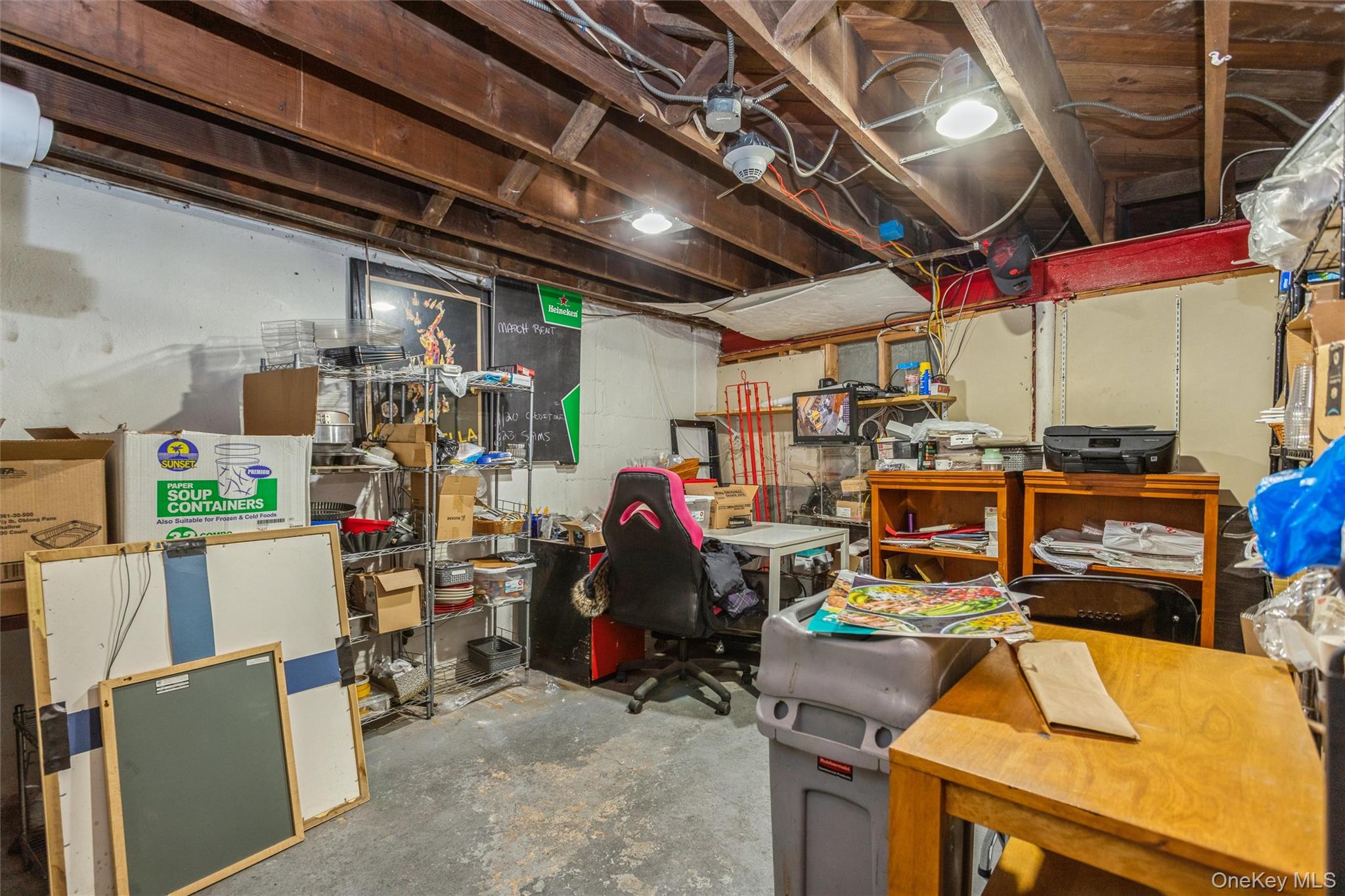 626 N Barry Avenue – For Sale photo 18