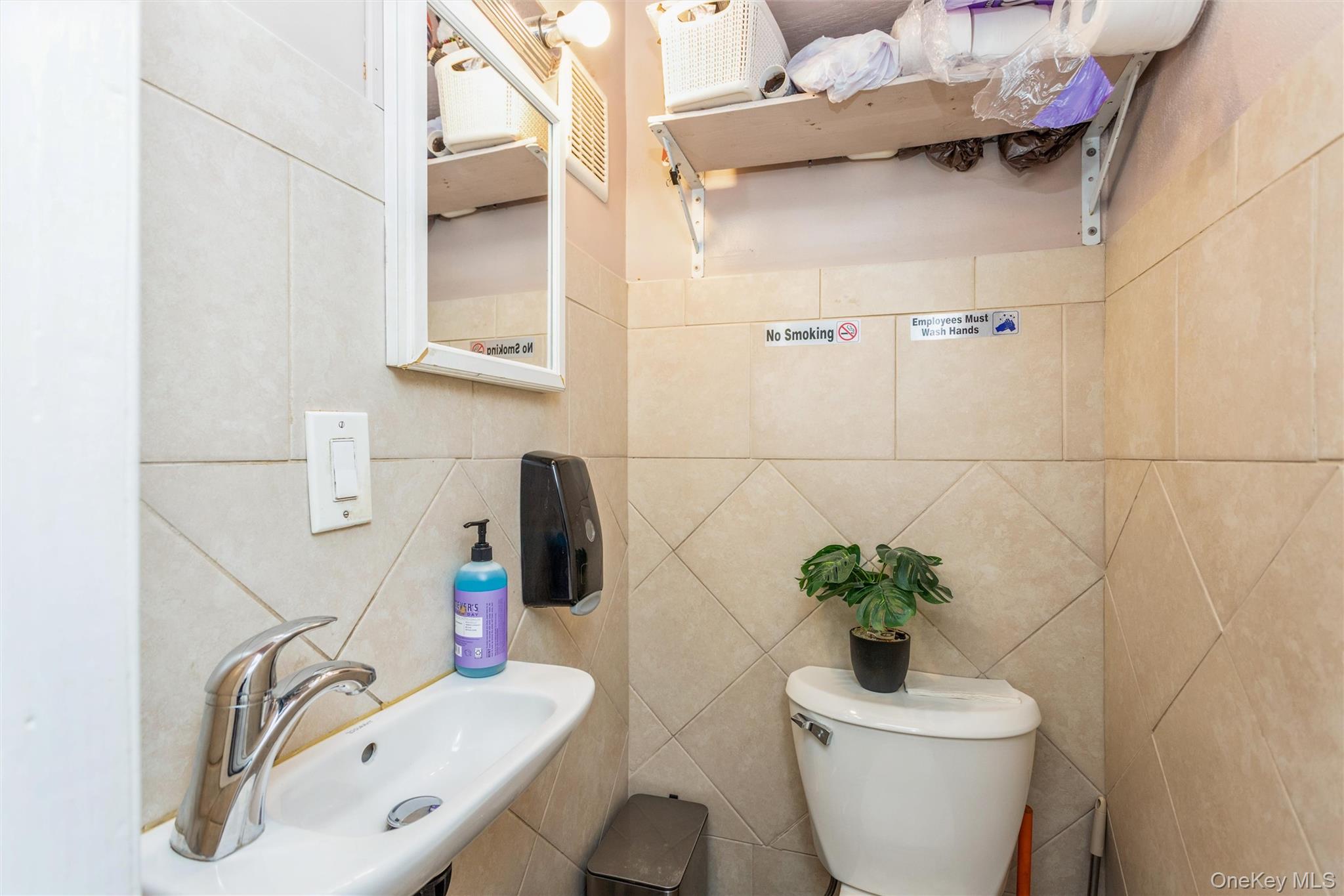 626 N Barry Avenue – For Sale photo 19
