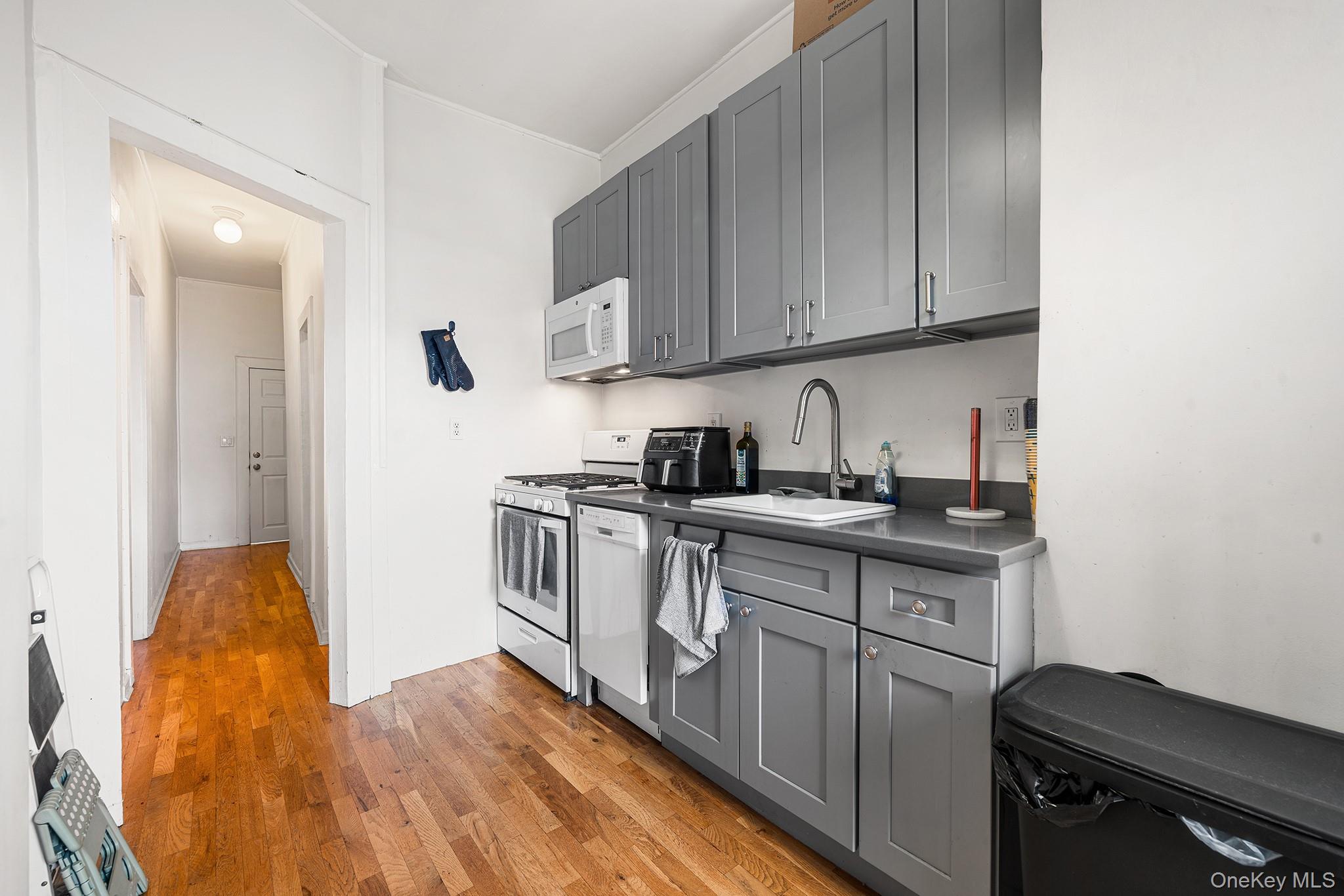601 Knickerbocker Avenue – For Sale photo 19