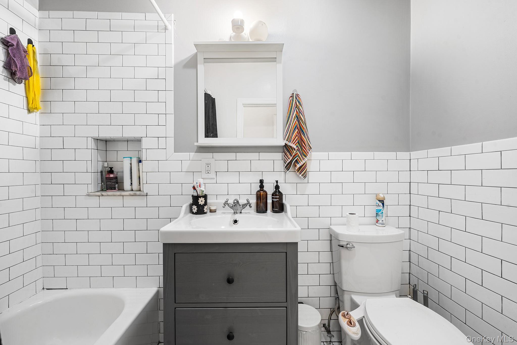 601 Knickerbocker Avenue – For Sale photo 16