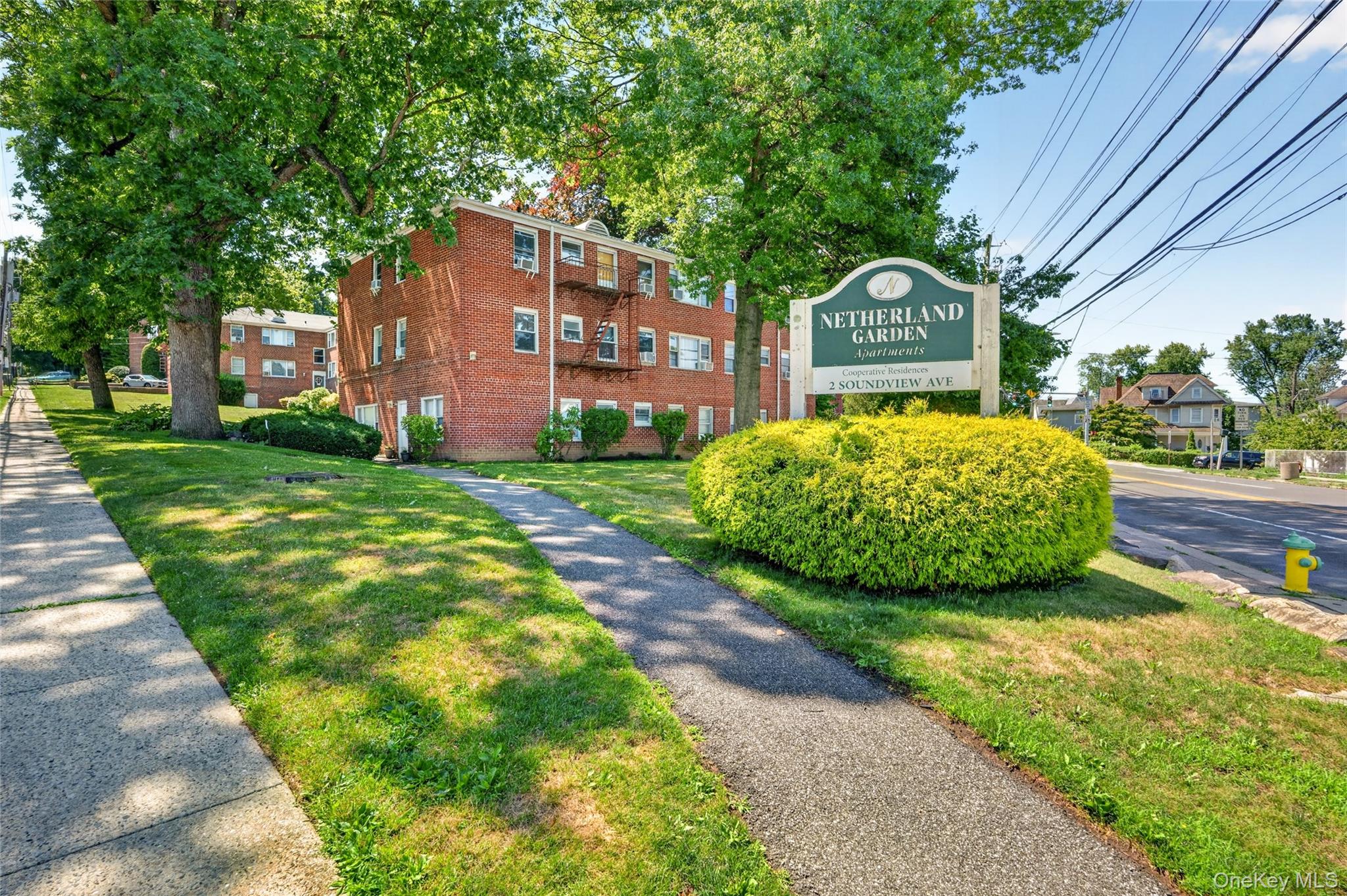 205 West Post Road, Unit 1N