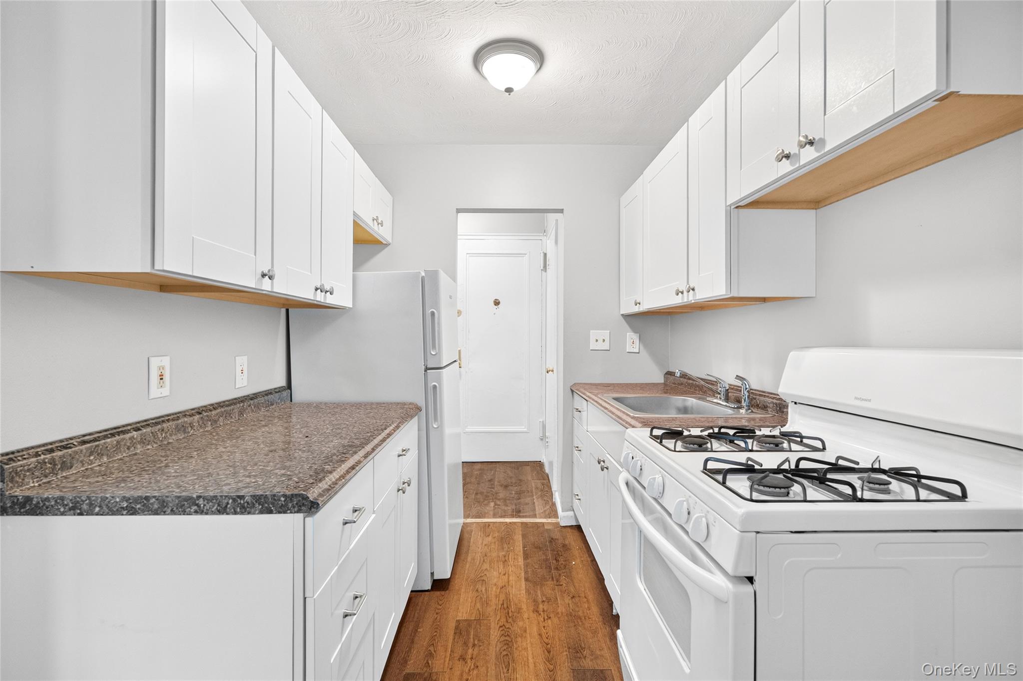205 West Post Road, Unit 1N photo 19