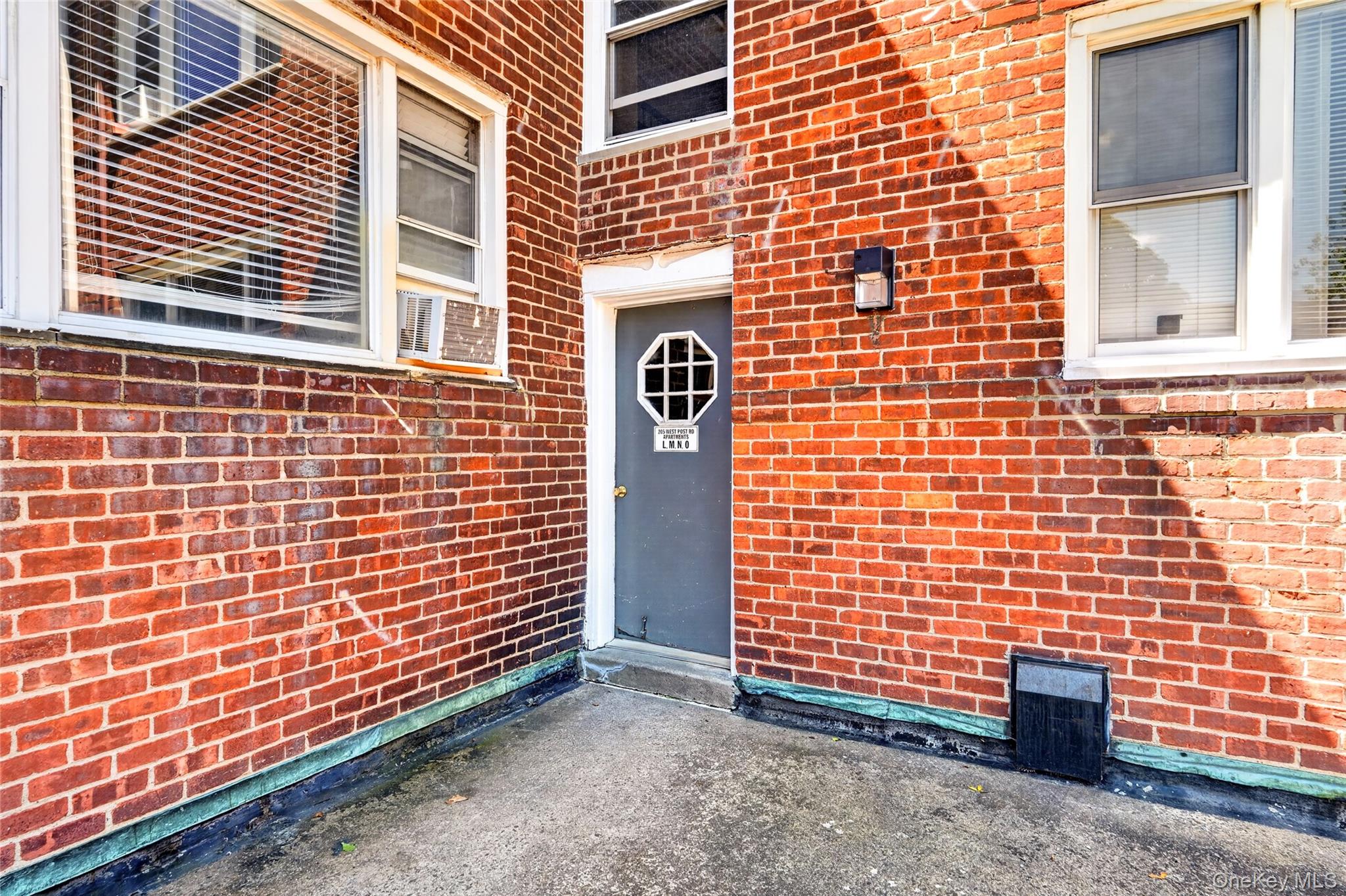 205 West Post Road, Unit 1N photo 8