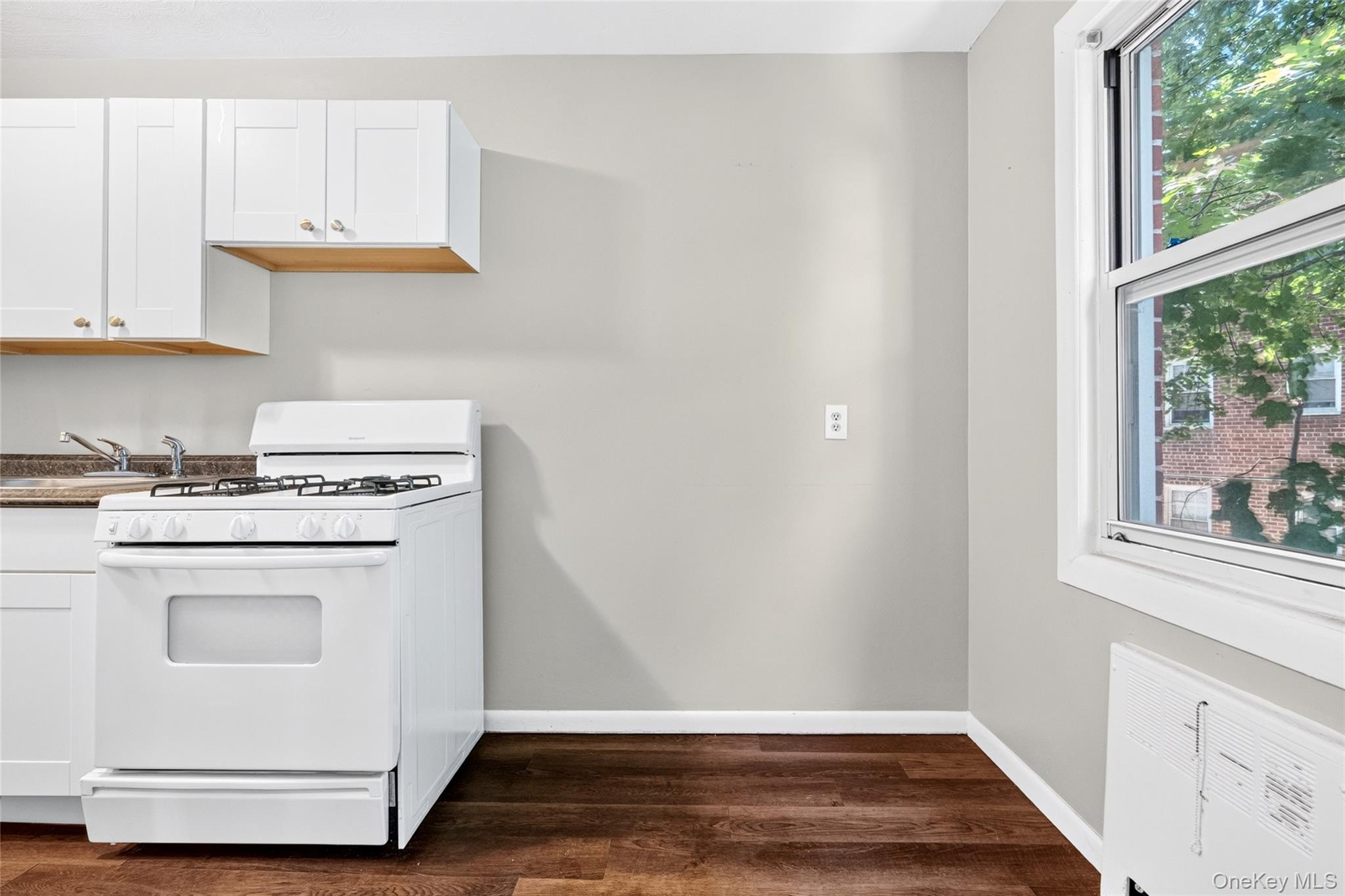 205 West Post Road, Unit 1N photo 16