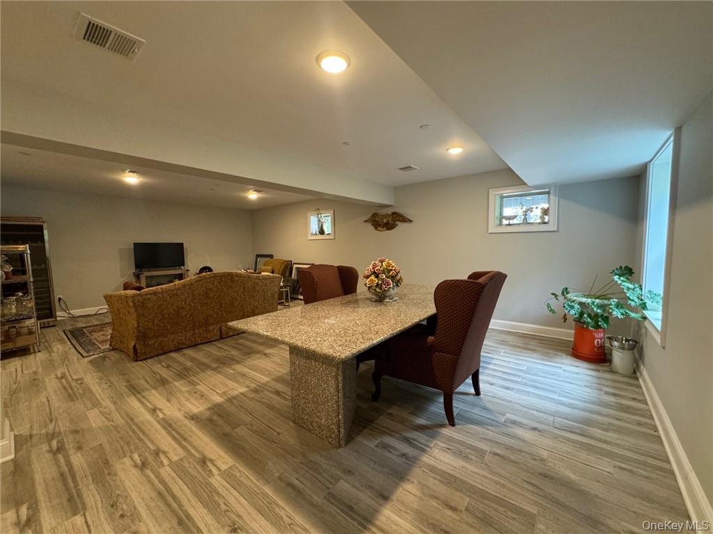 4 Rose Avenue – For Rent photo 16