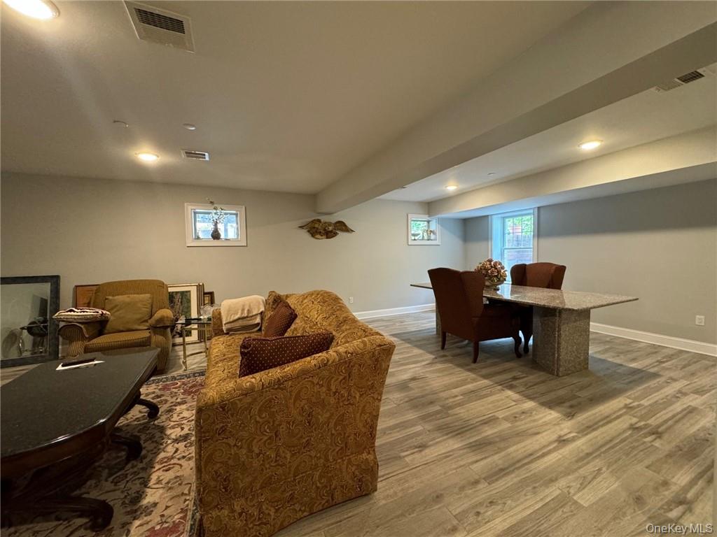 4 Rose Avenue – For Rent photo 17