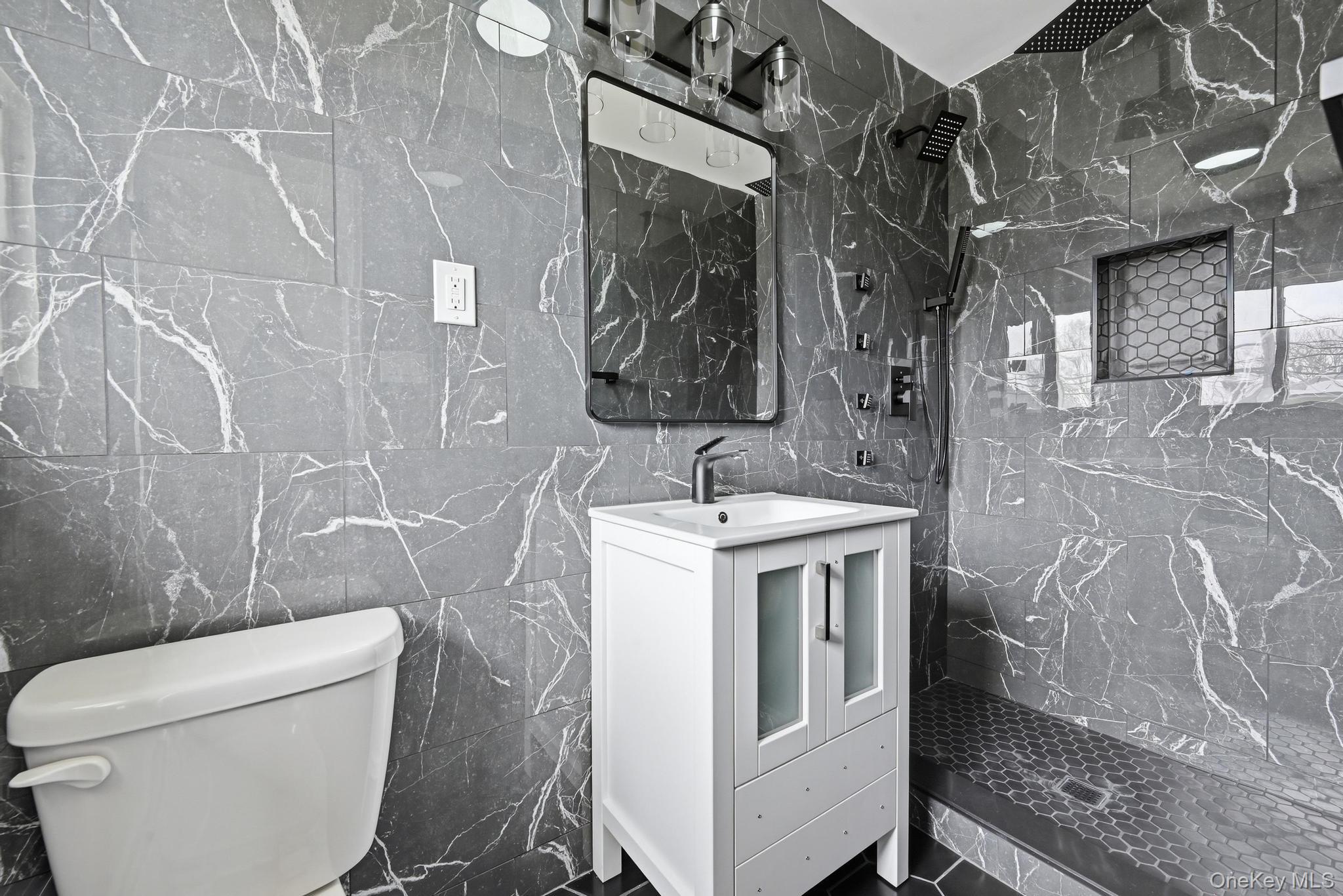 341 Green Court – For Sale photo 13