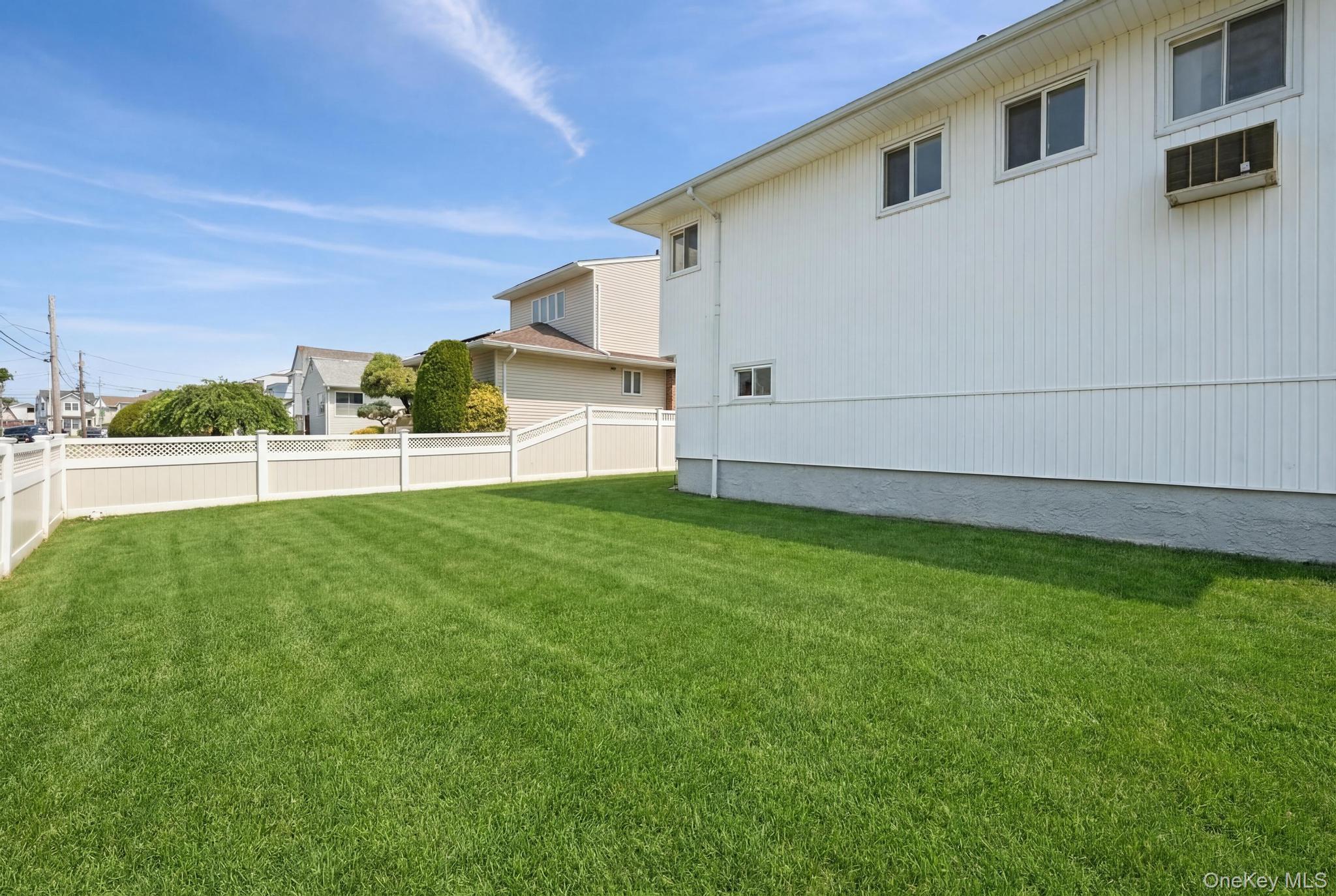 341 Green Court – For Sale photo 19