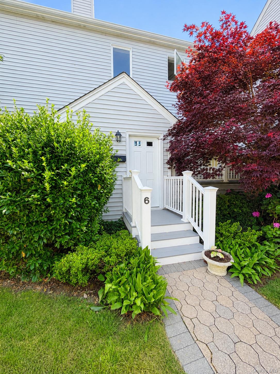6 Cornell Place – For Rent