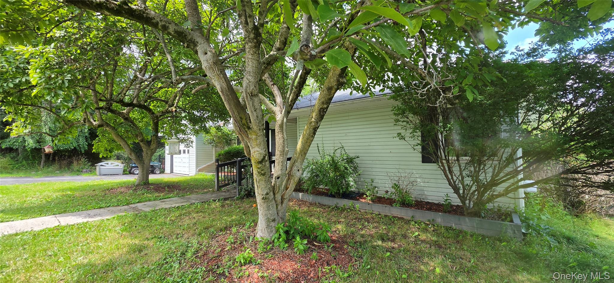 13 Third Street – For Sale photo 3