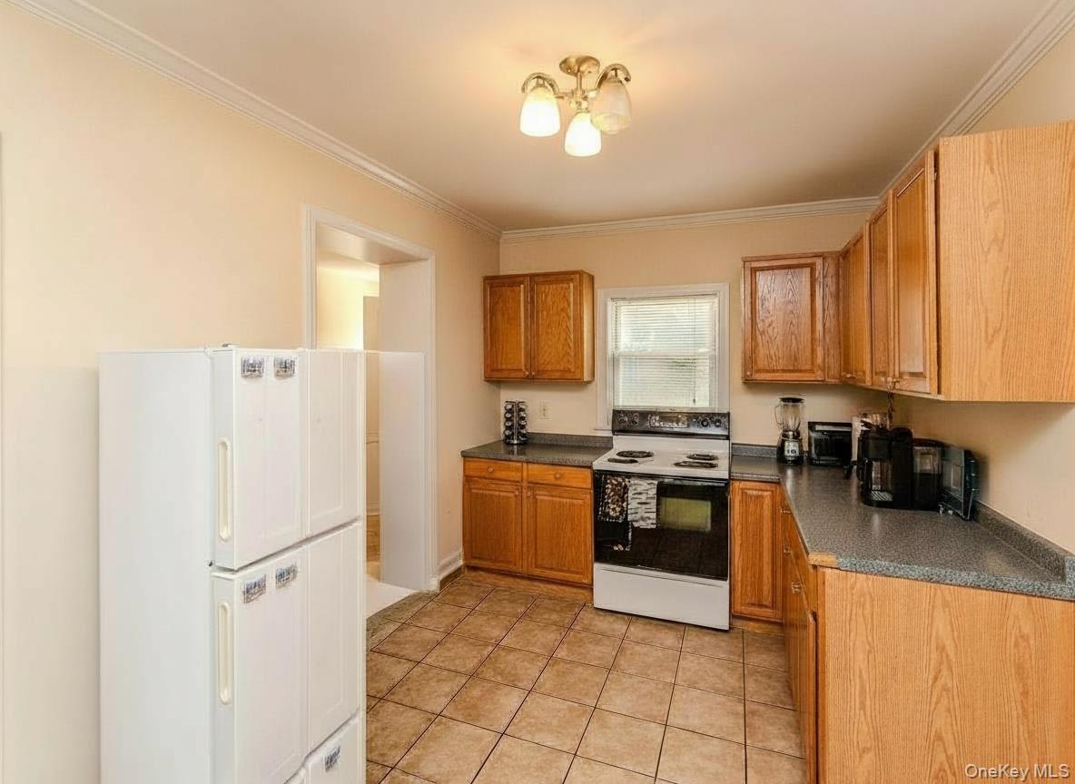 378 E Main Street – For Sale photo 3
