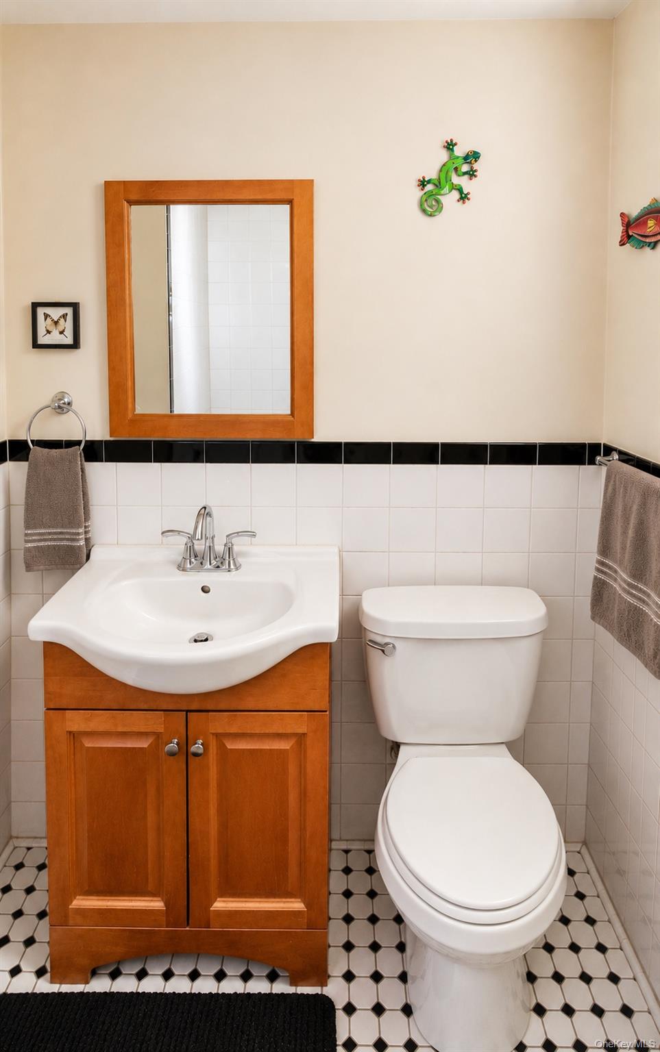 378 E Main Street – For Sale photo 11