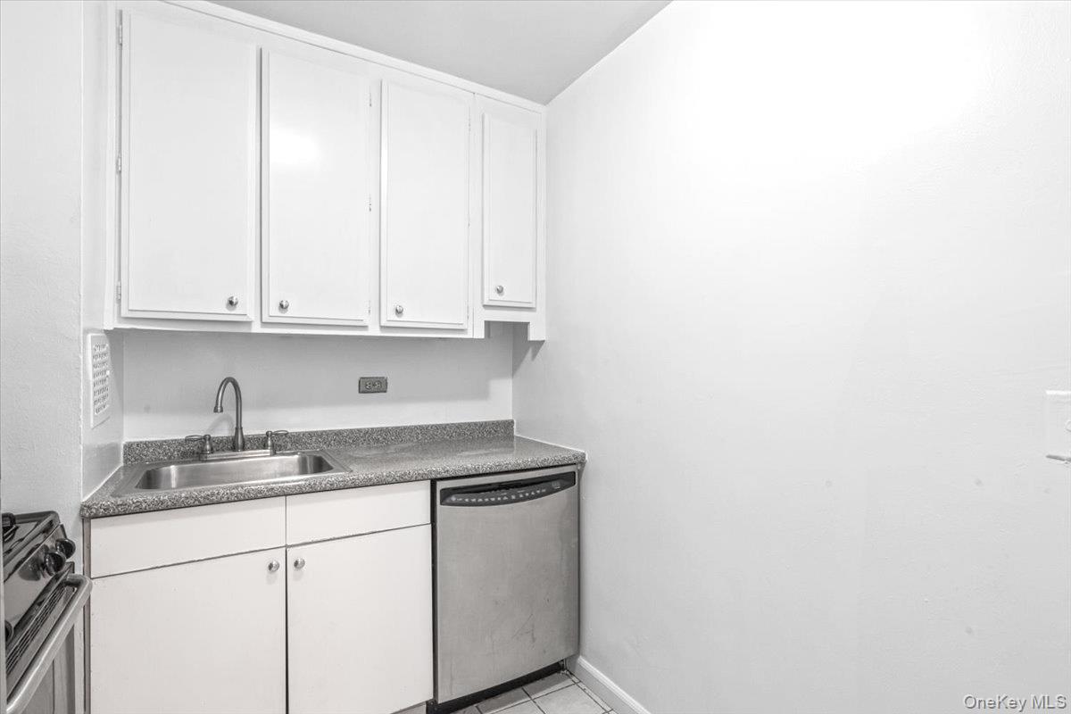 85-15 Main Street, Unit 12B photo 2