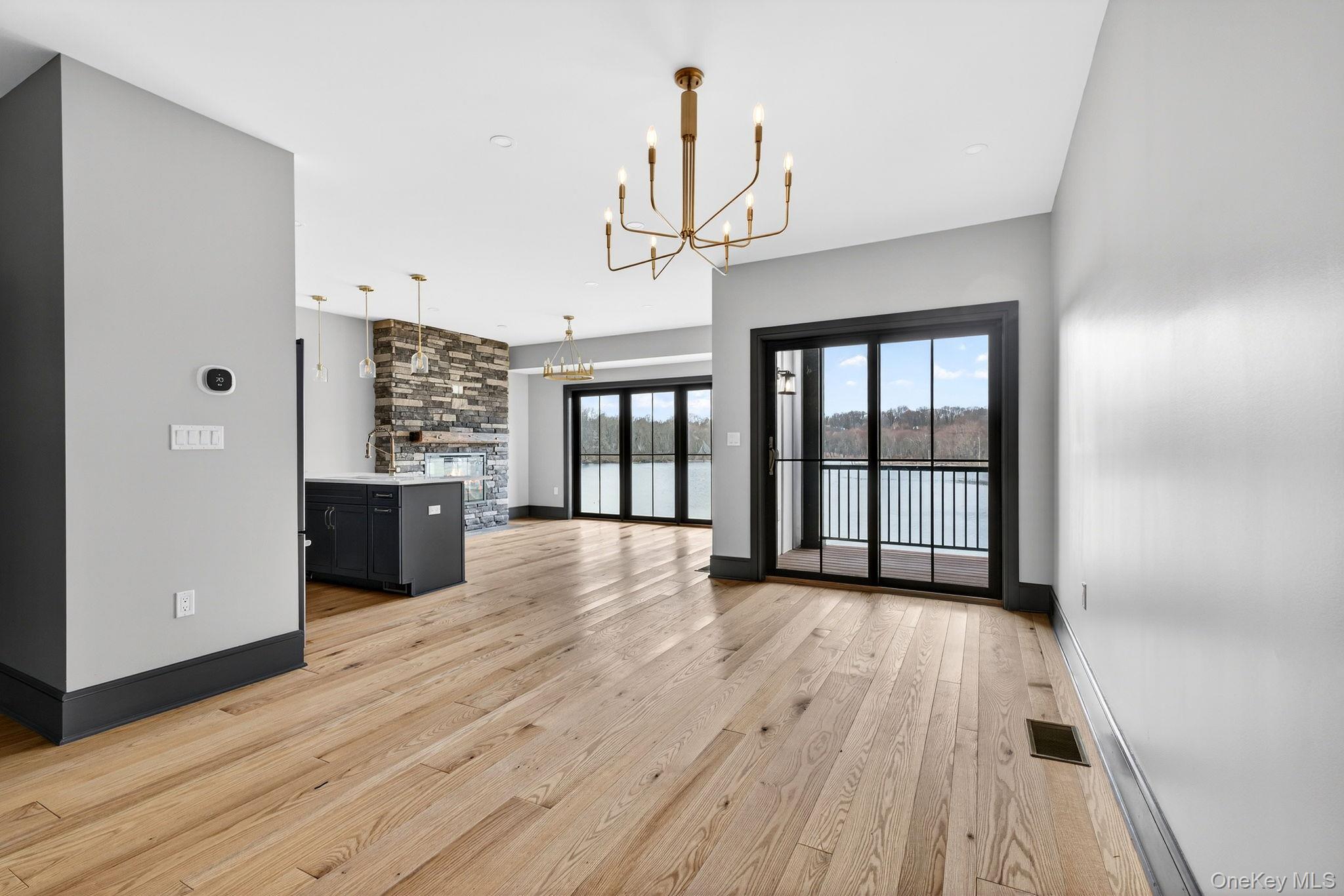 2 icehouse Drive – For Sale photo 5