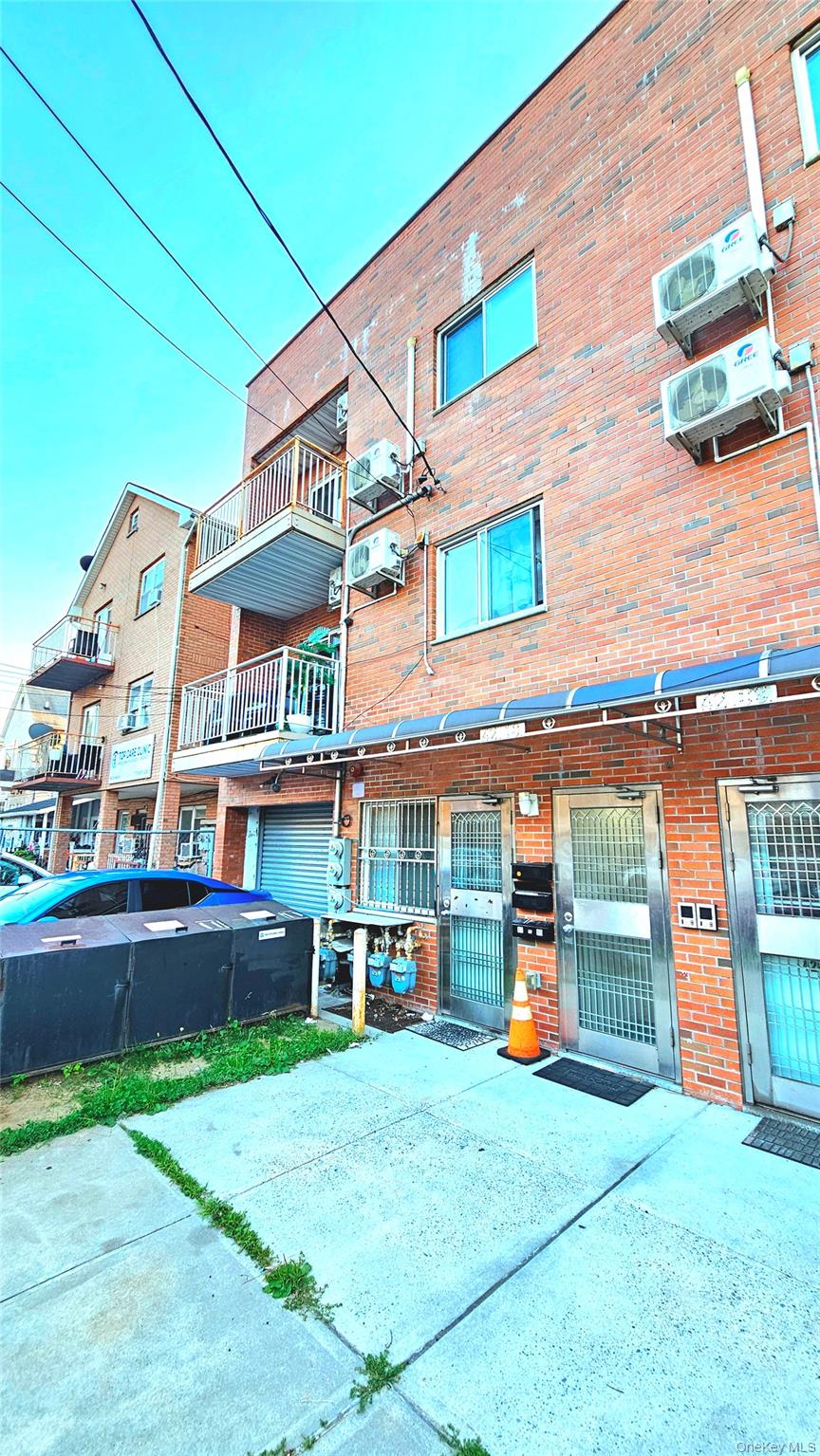4208 & 4210 164th Street – For Sale photo 5