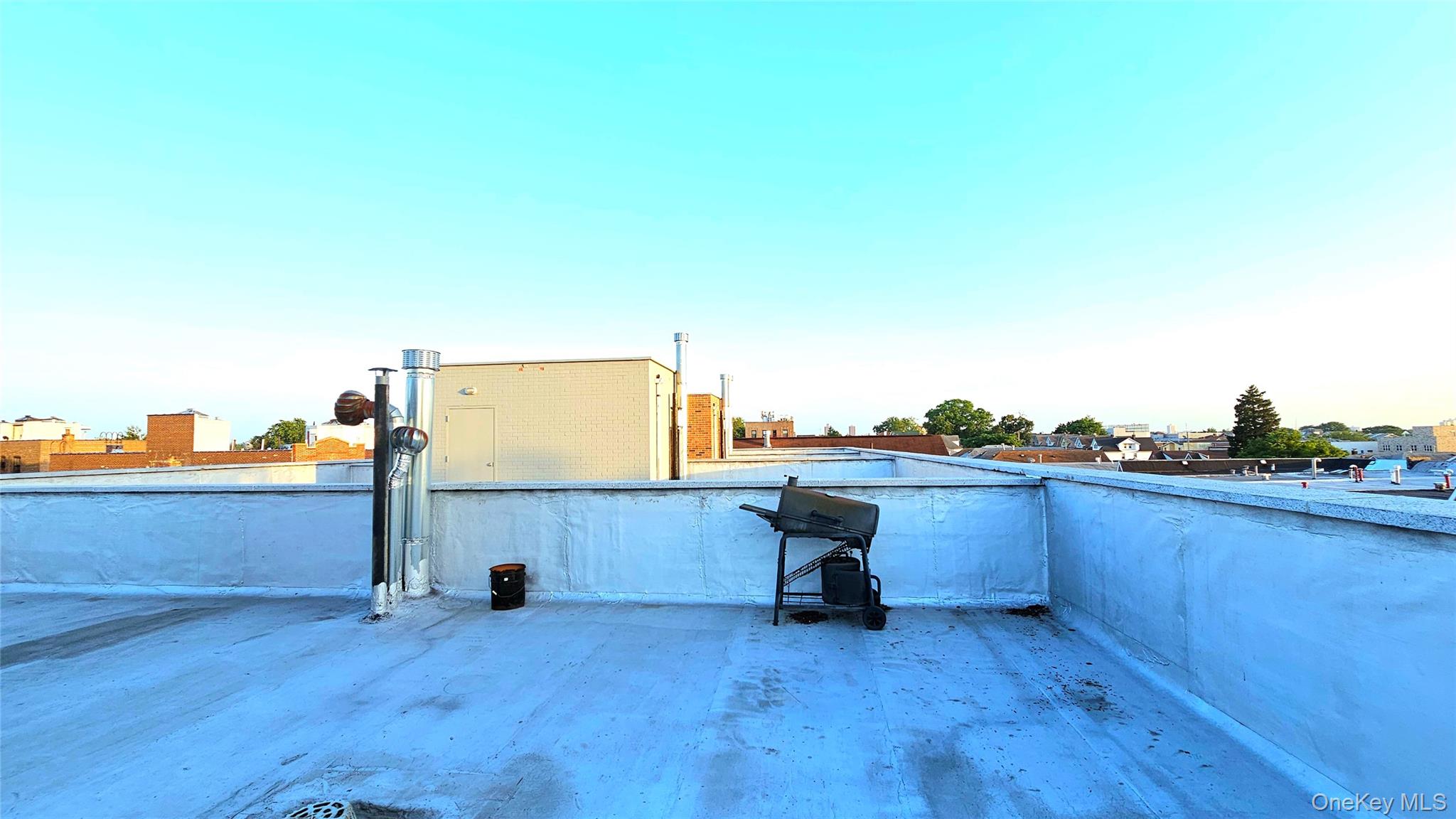 4208 & 4210 164th Street – For Sale photo 25