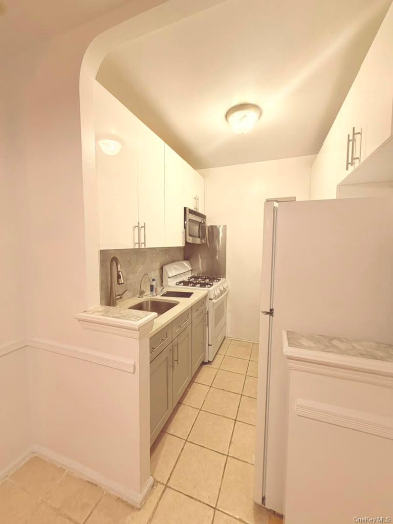 65-70 Booth Street, Unit 2B photo 5