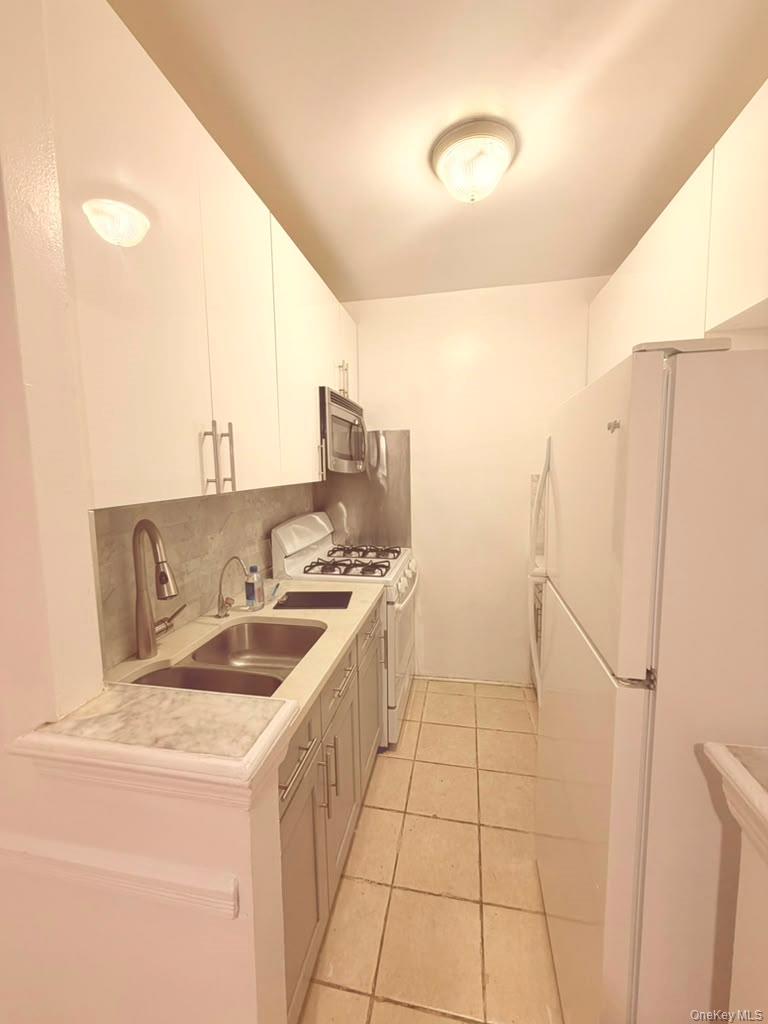 65-70 Booth Street, Unit 2B photo 8