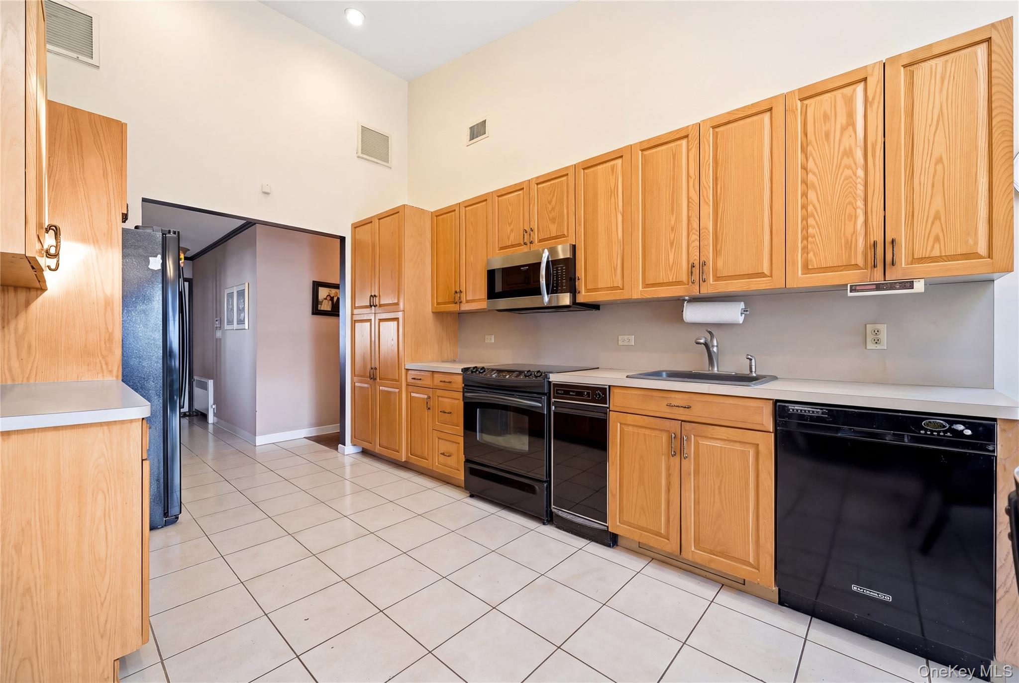 64 Linden Boulevard – For Sale photo 11