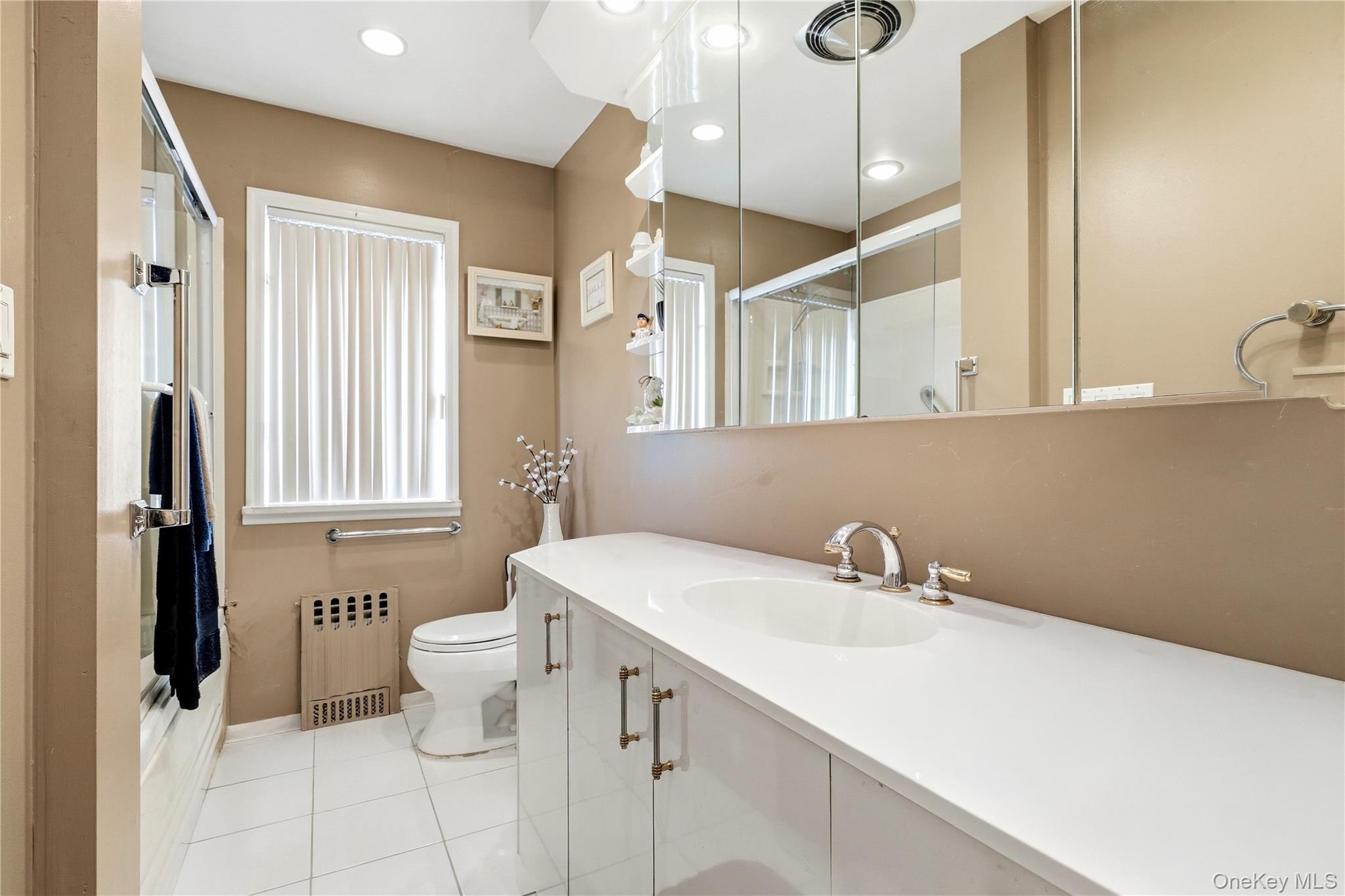 64 Linden Boulevard – For Sale photo 12
