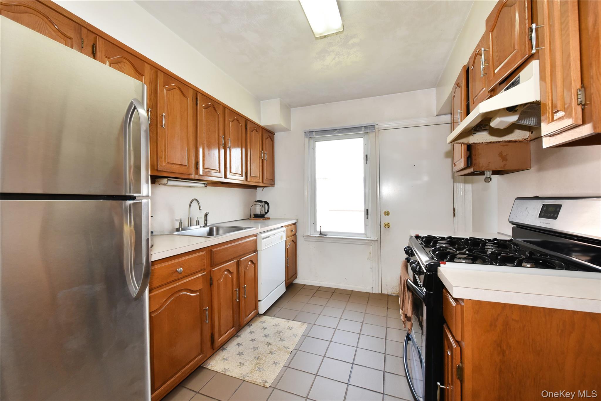 18418 69th Avenue – For Sale photo 15