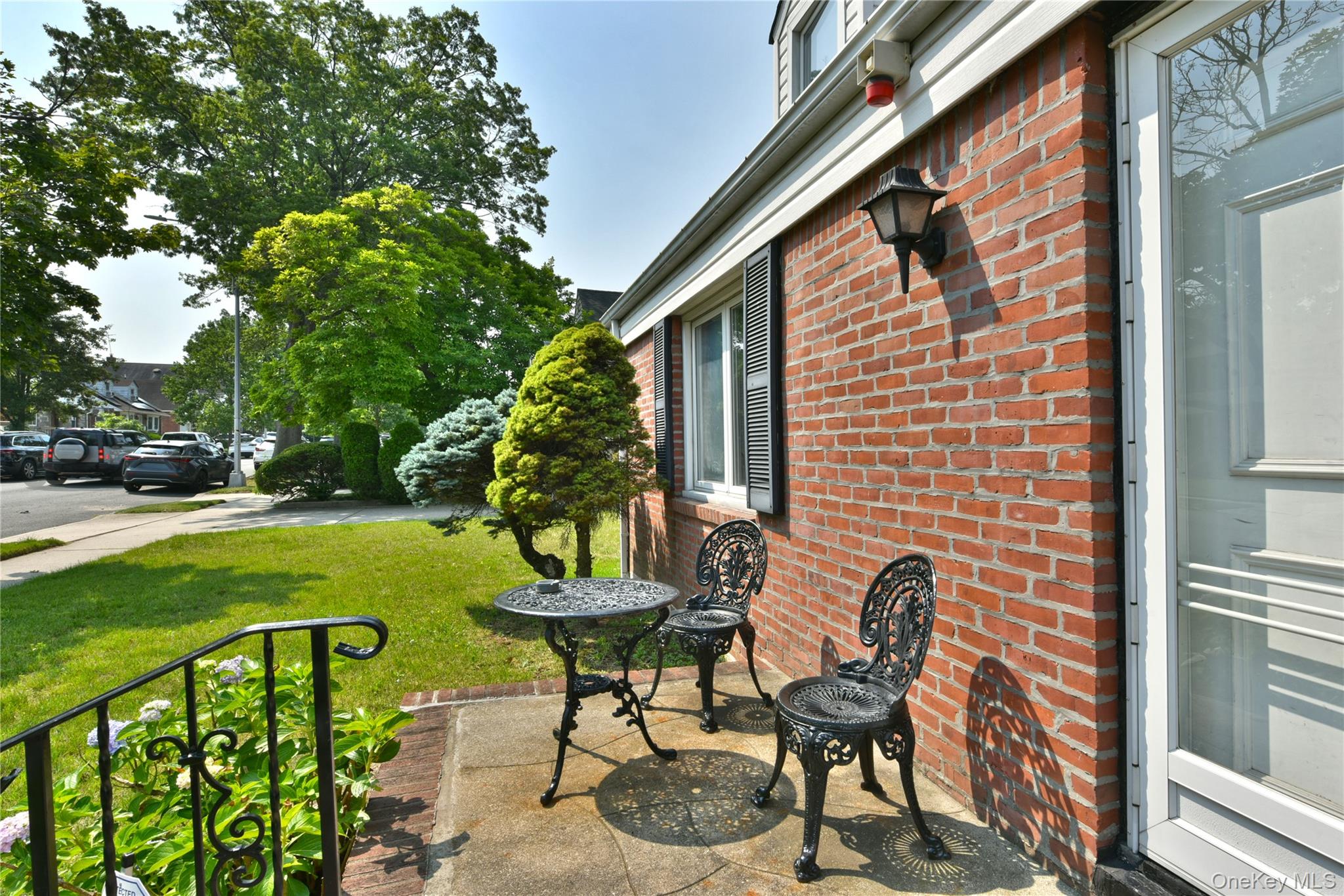 18418 69th Avenue – For Sale photo 4