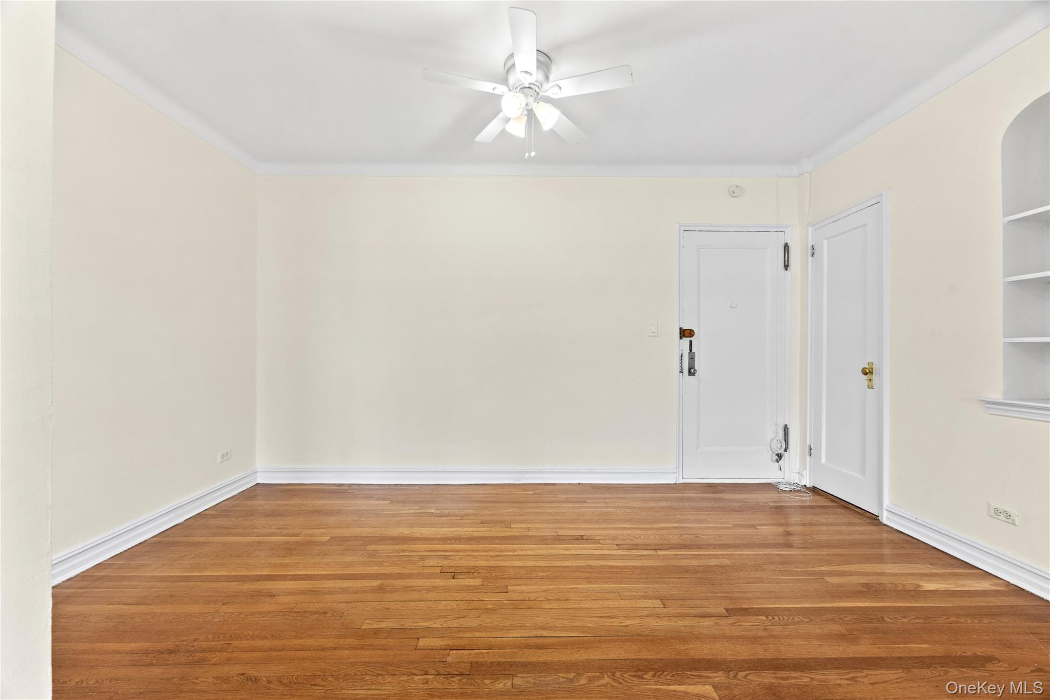 35-35 75th Street, Unit 625 photo 3