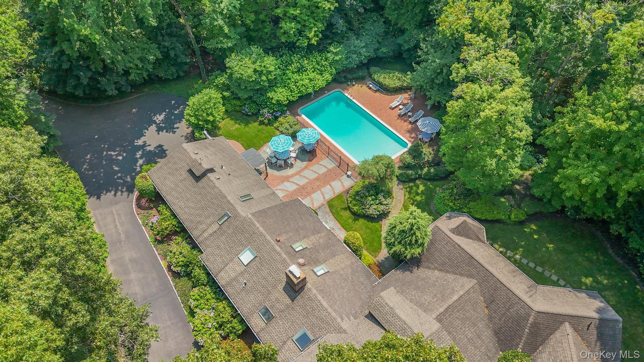 15 Tappentown Lane – For Sale photo 2