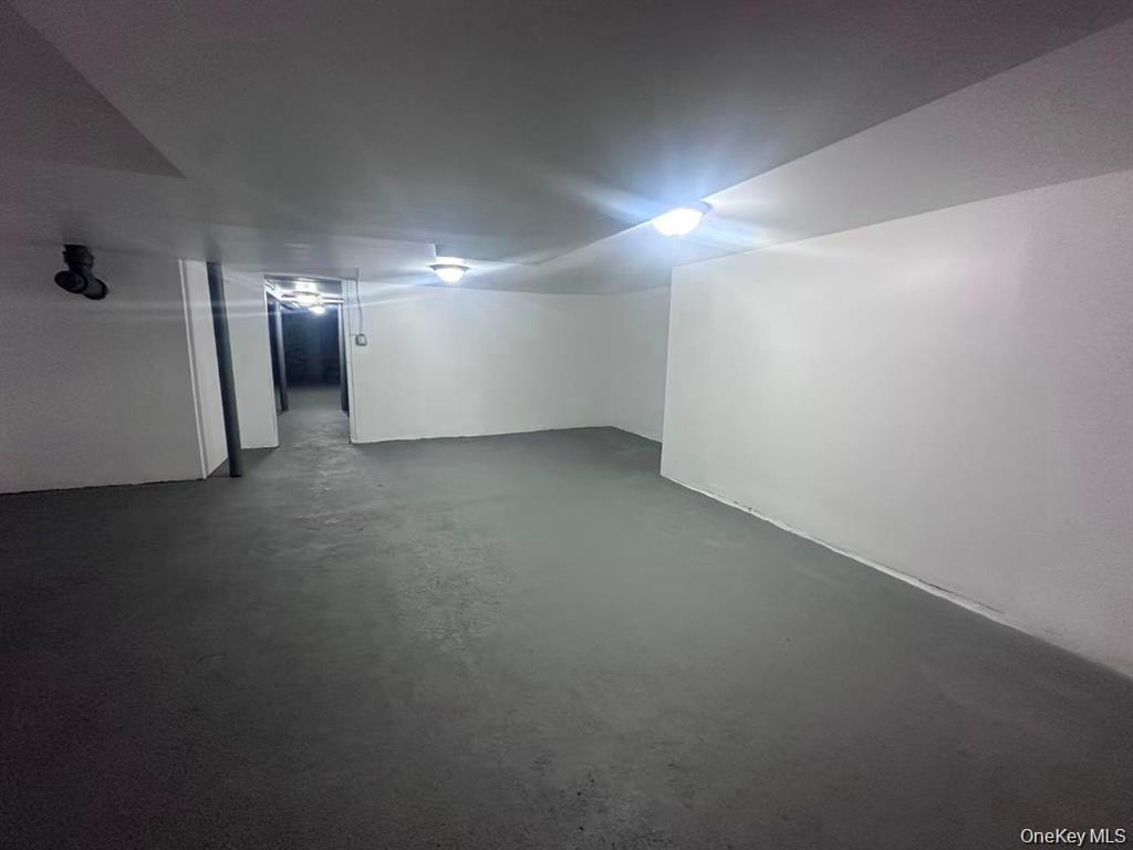 102-03 Jamaica Avenue – For Rent photo 3