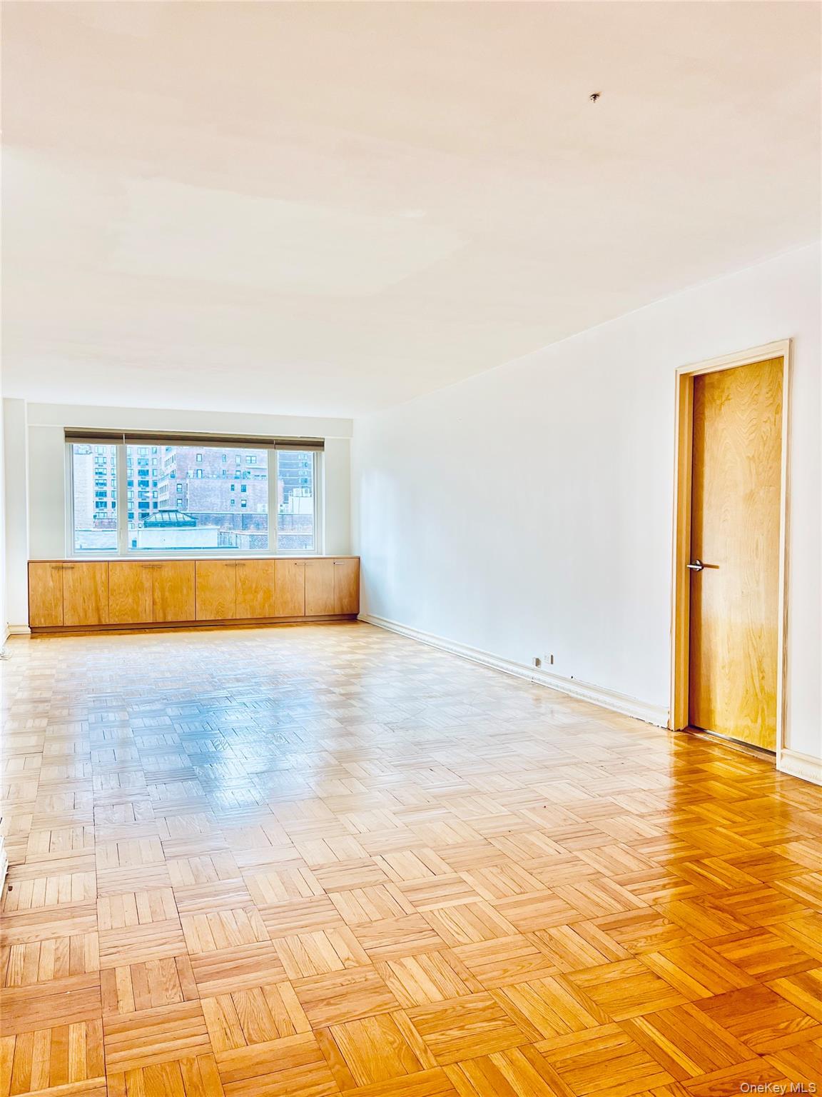 411 East 53rd Street, Unit 8L photo 20