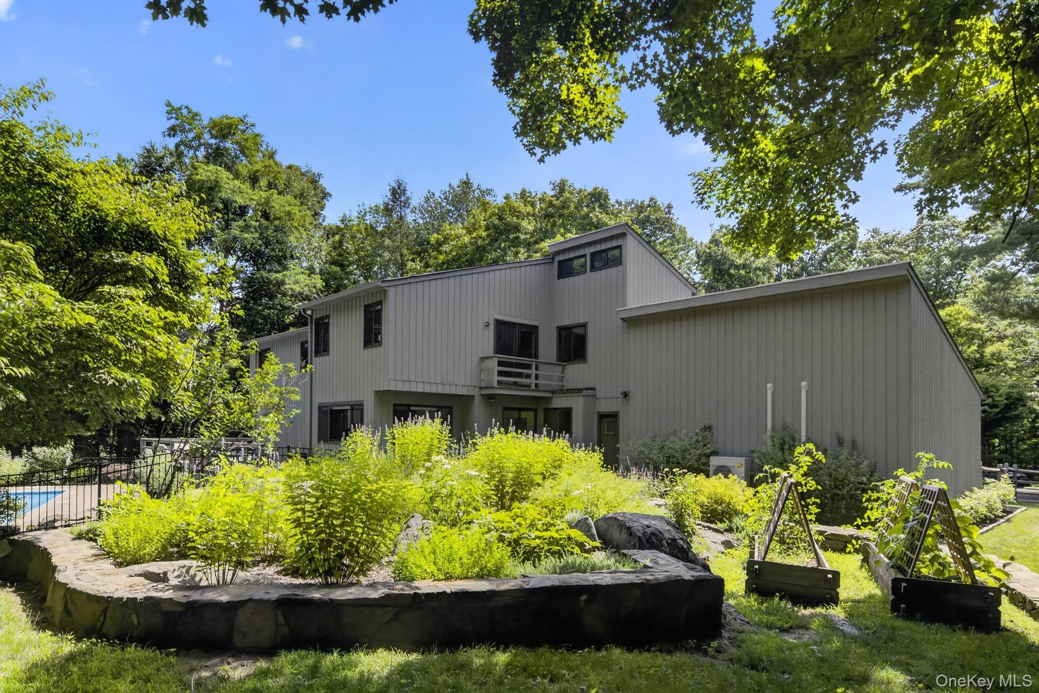 230 E Middle Patent Road – For Sale photo 37