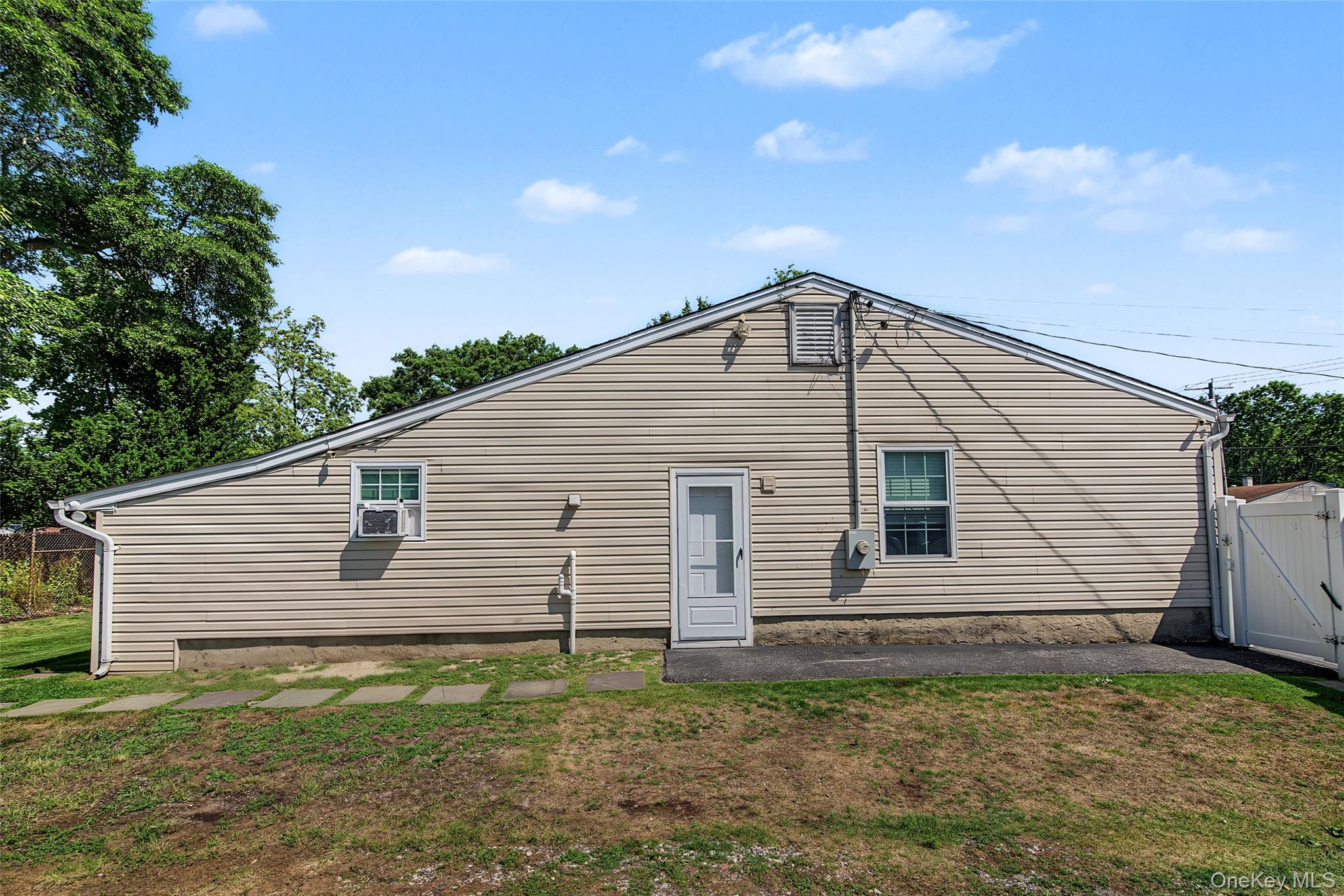 46 Oakland Avenue – For Sale photo 3