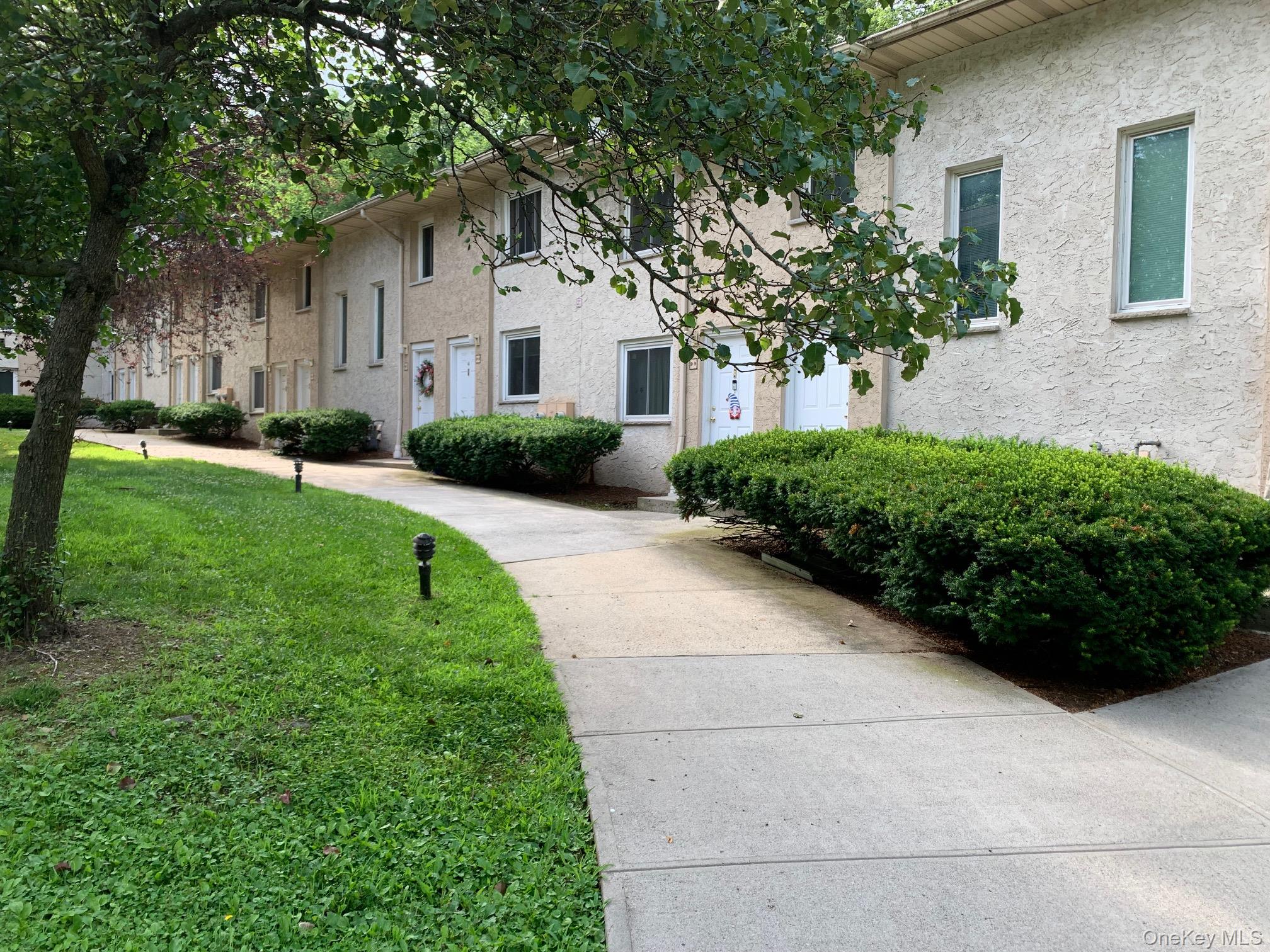 85 N Middletown Road, Unit D2