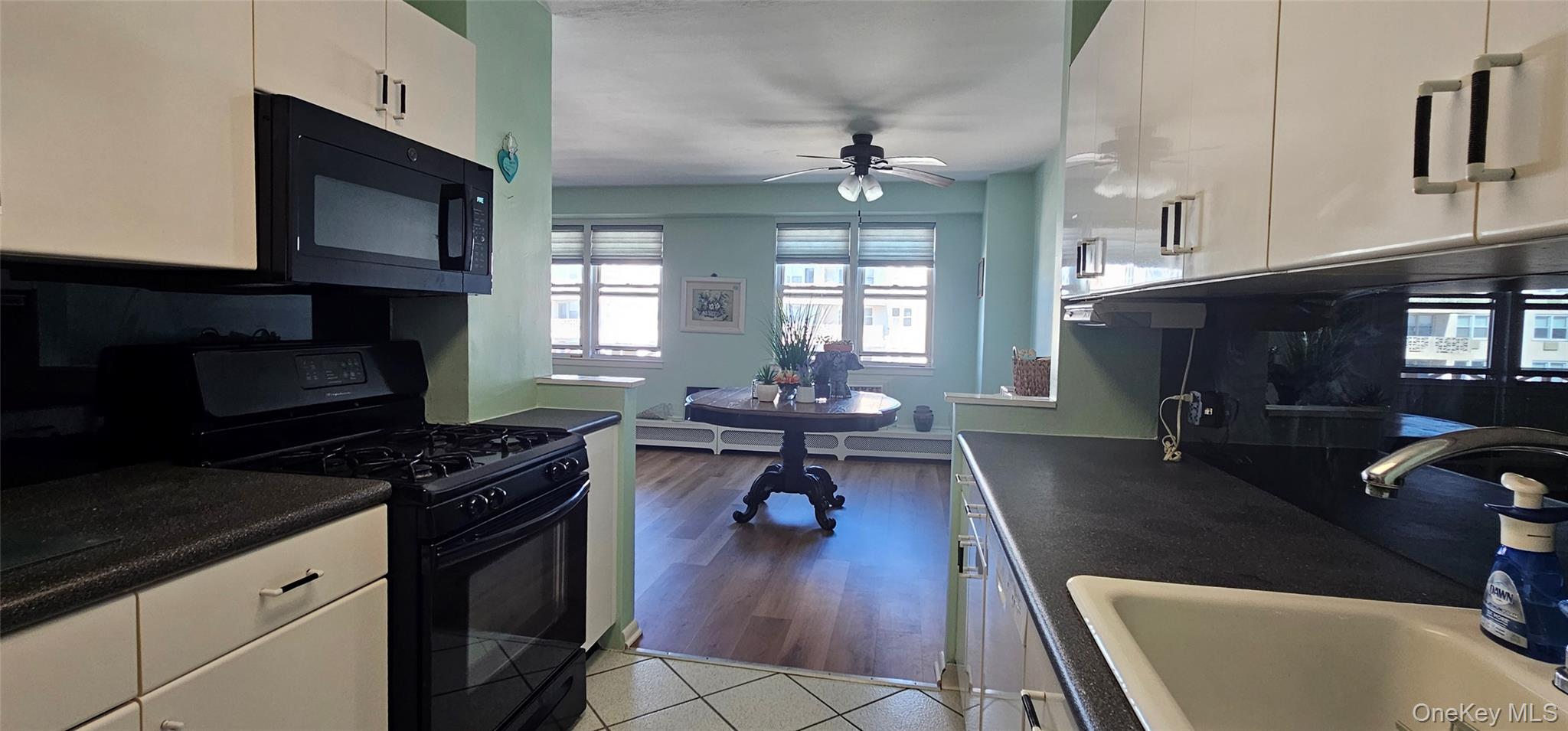 450 Shore Road Rd, Unit 8G photo 7